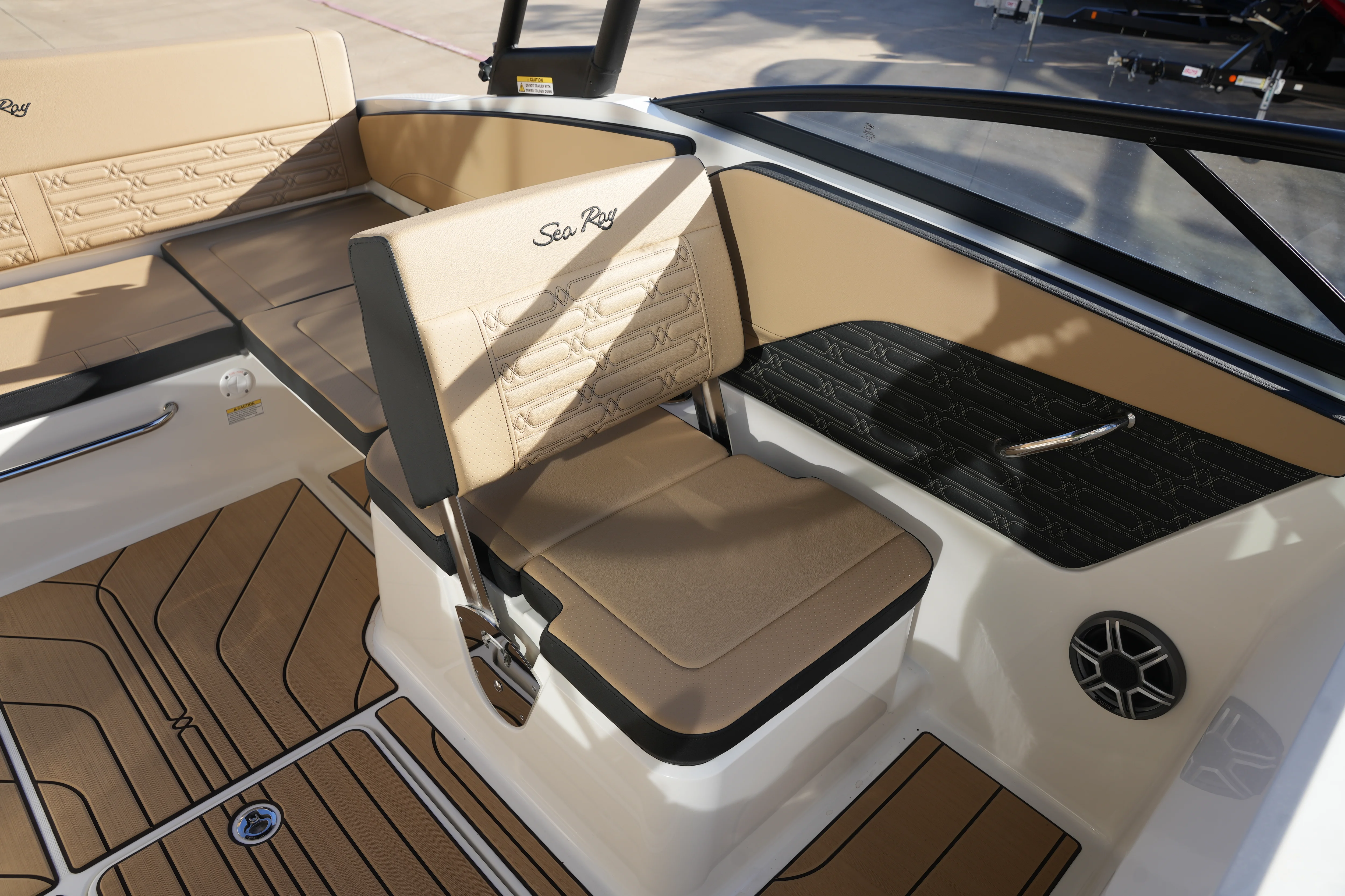 2026 Sea Ray SPX 210 Image Thumbnail #13