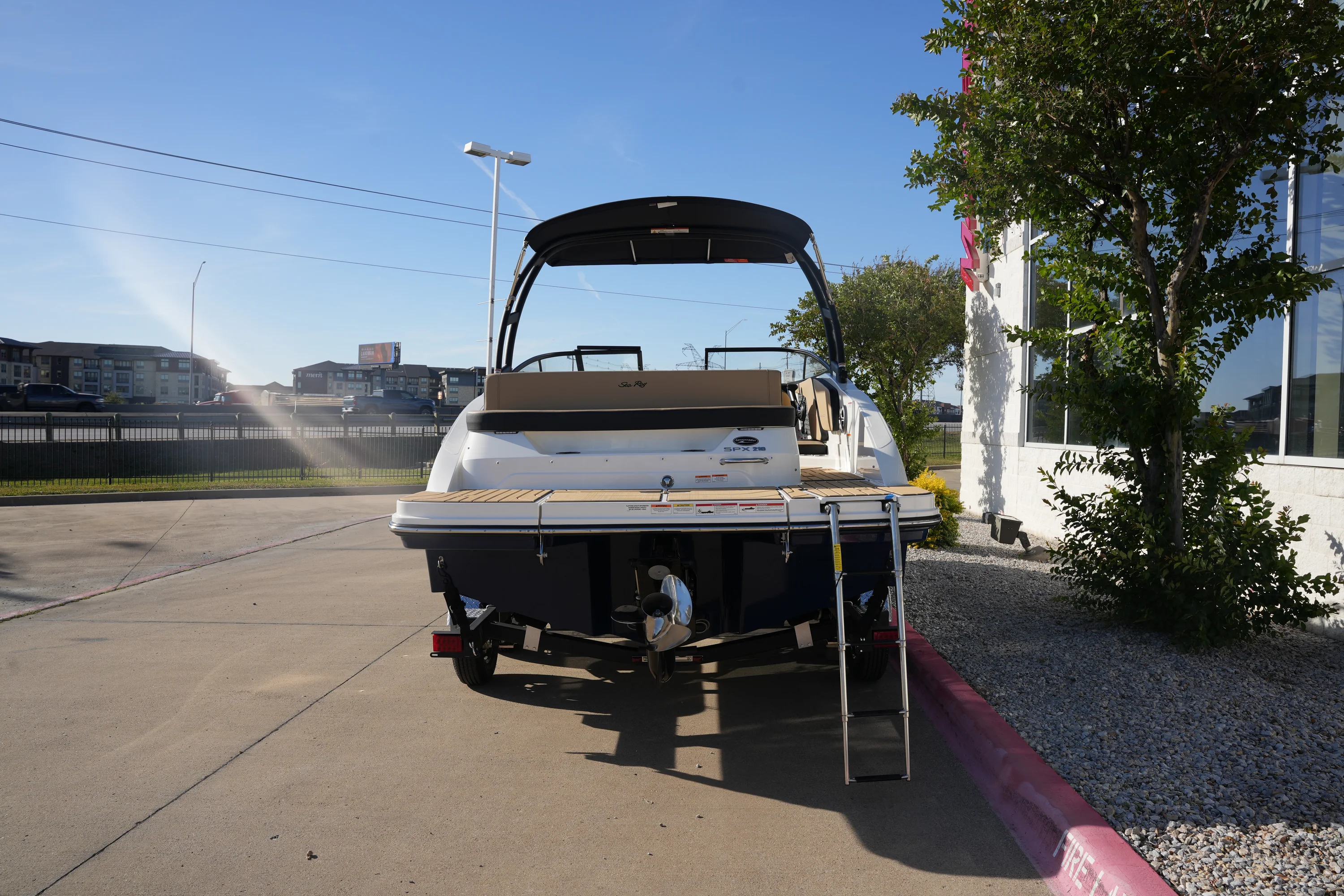 2026 Sea Ray SPX 210 Image Thumbnail #3