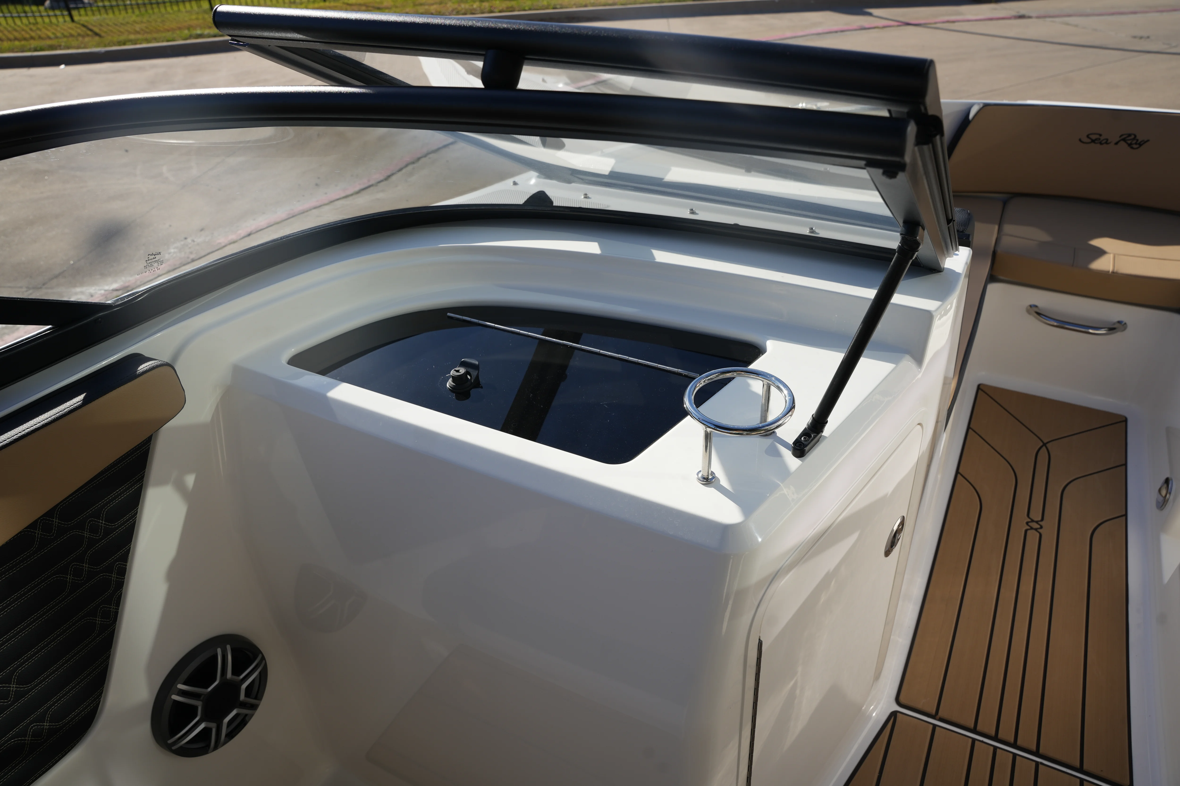 2026 Sea Ray SPX 210 Image Thumbnail #16