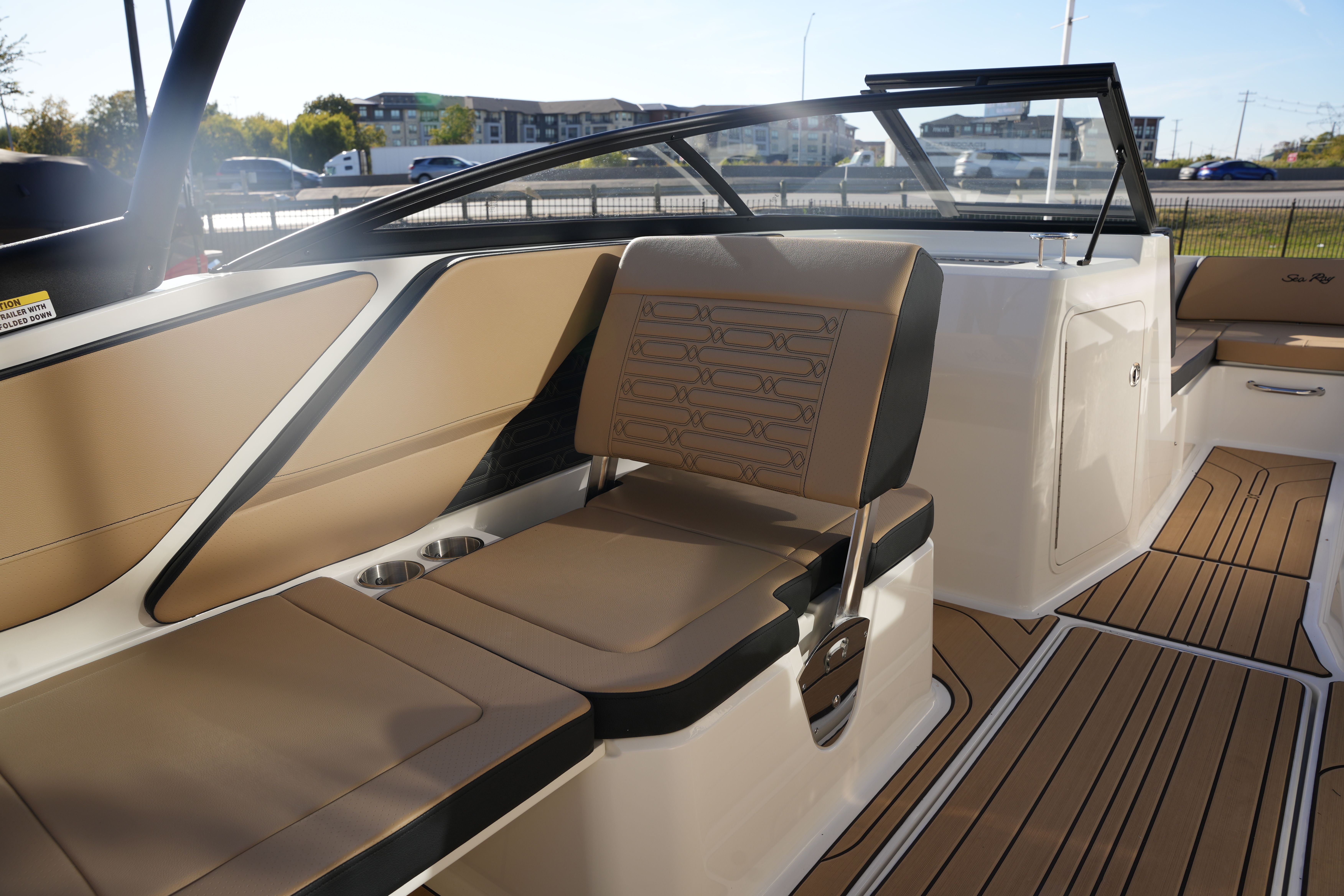 2026 Sea Ray SPX 210 Image Thumbnail #11