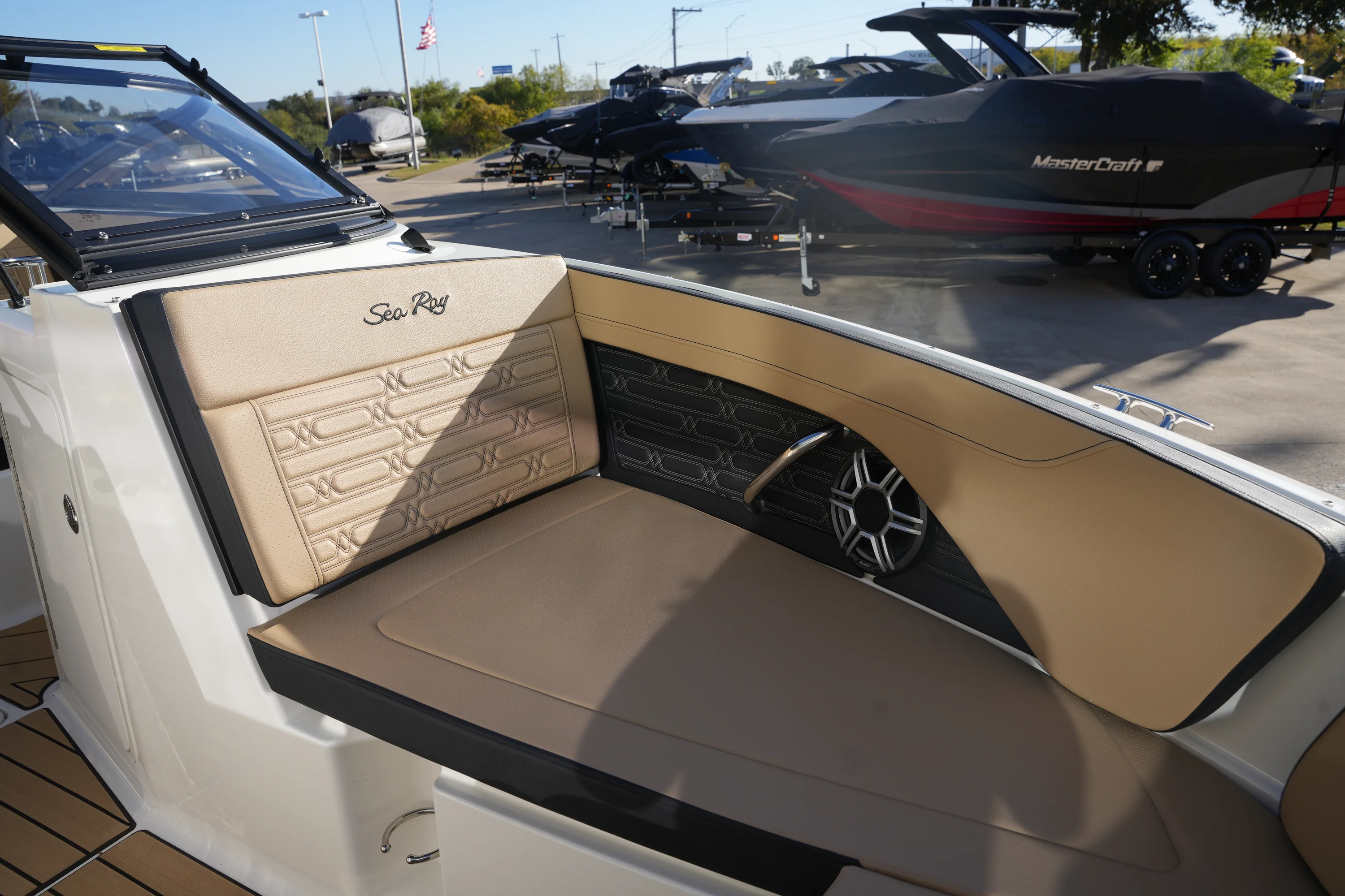 2026 Sea Ray SPX 210 Image Thumbnail #27