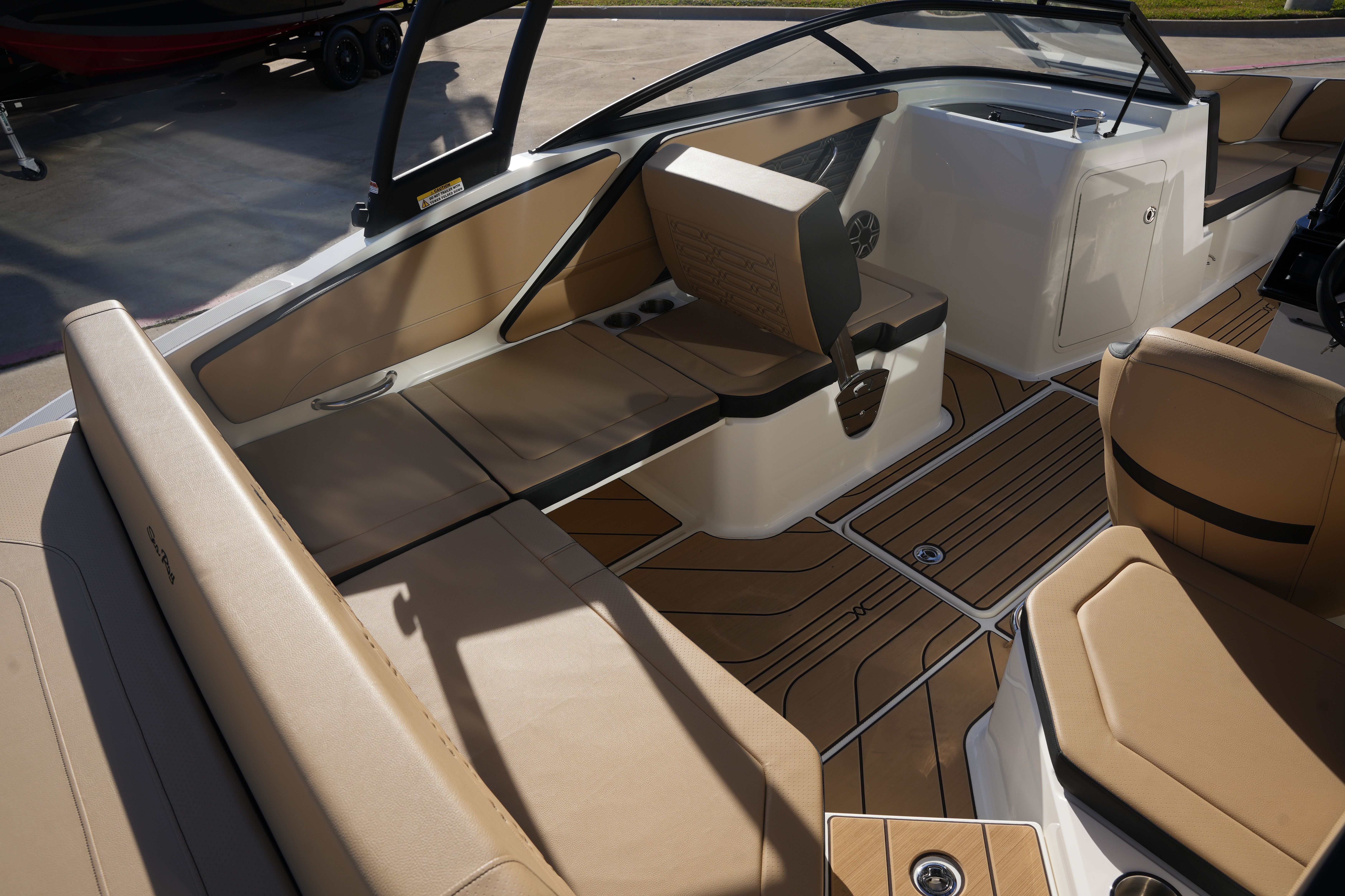 2026 Sea Ray SPX 210 Image Thumbnail #8