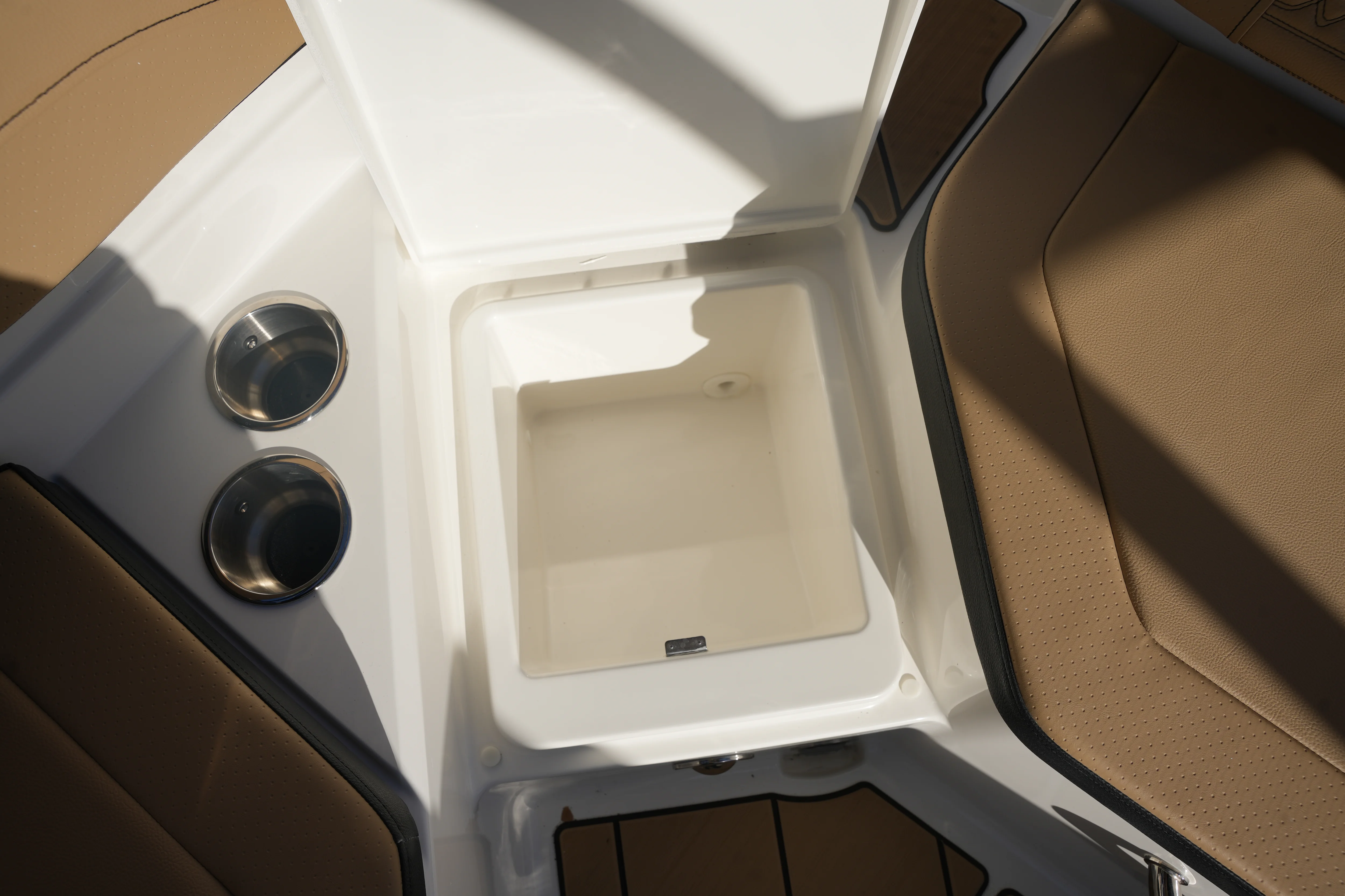 2026 Sea Ray SPX 210 Image Thumbnail #31