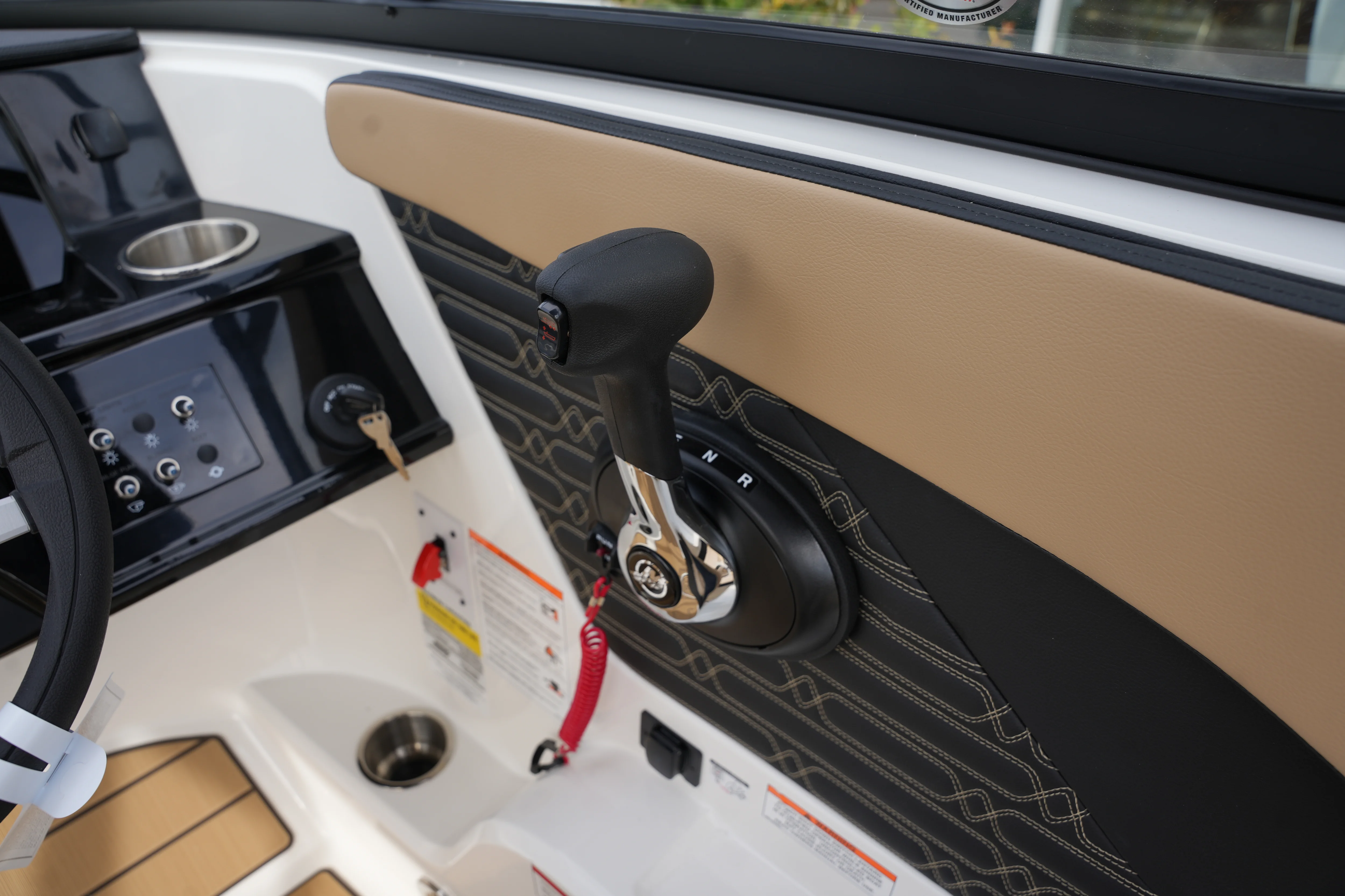 2026 Sea Ray SPX 210 Image Thumbnail #17