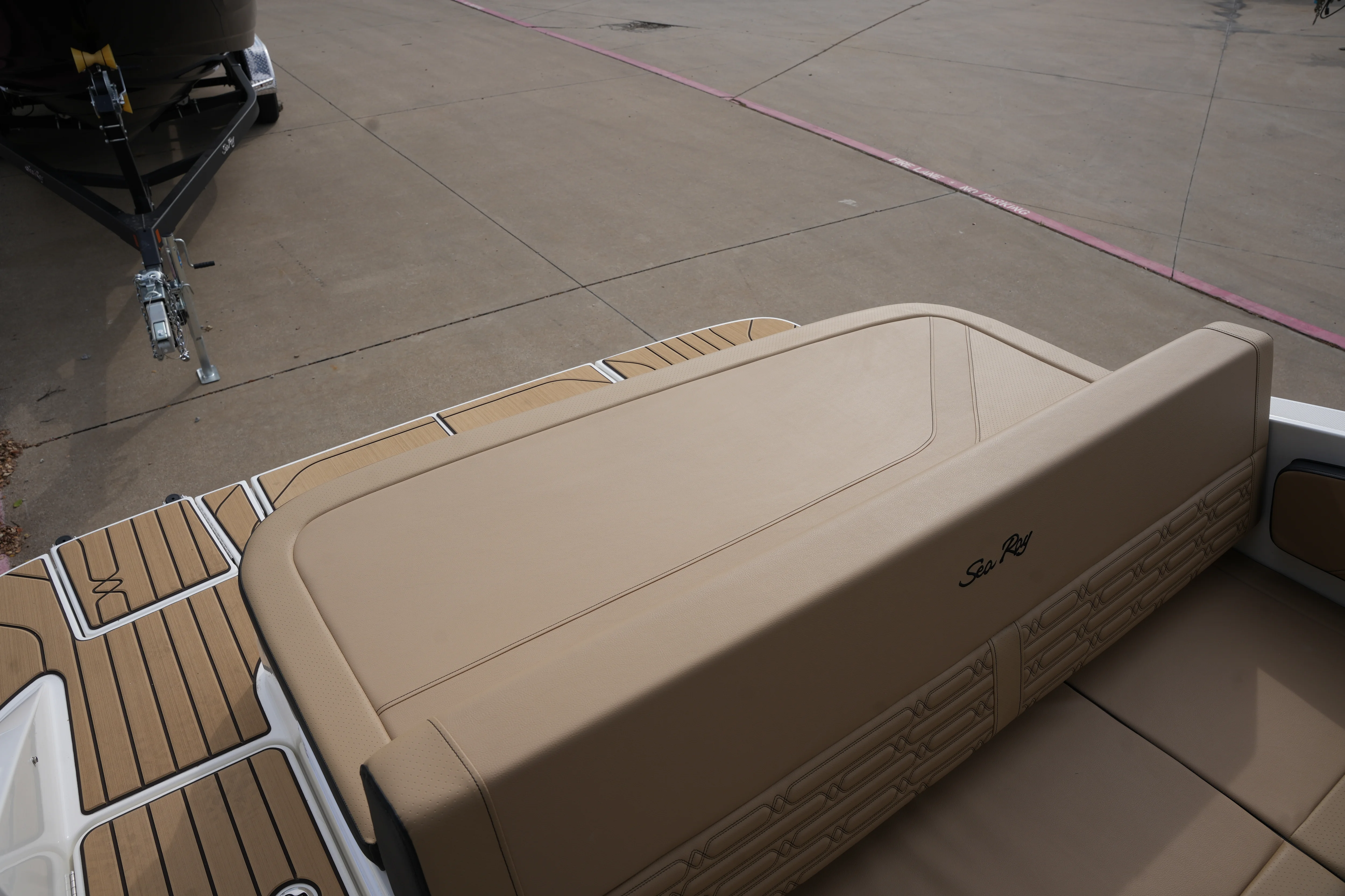 2026 Sea Ray SPX 210 Image Thumbnail #6