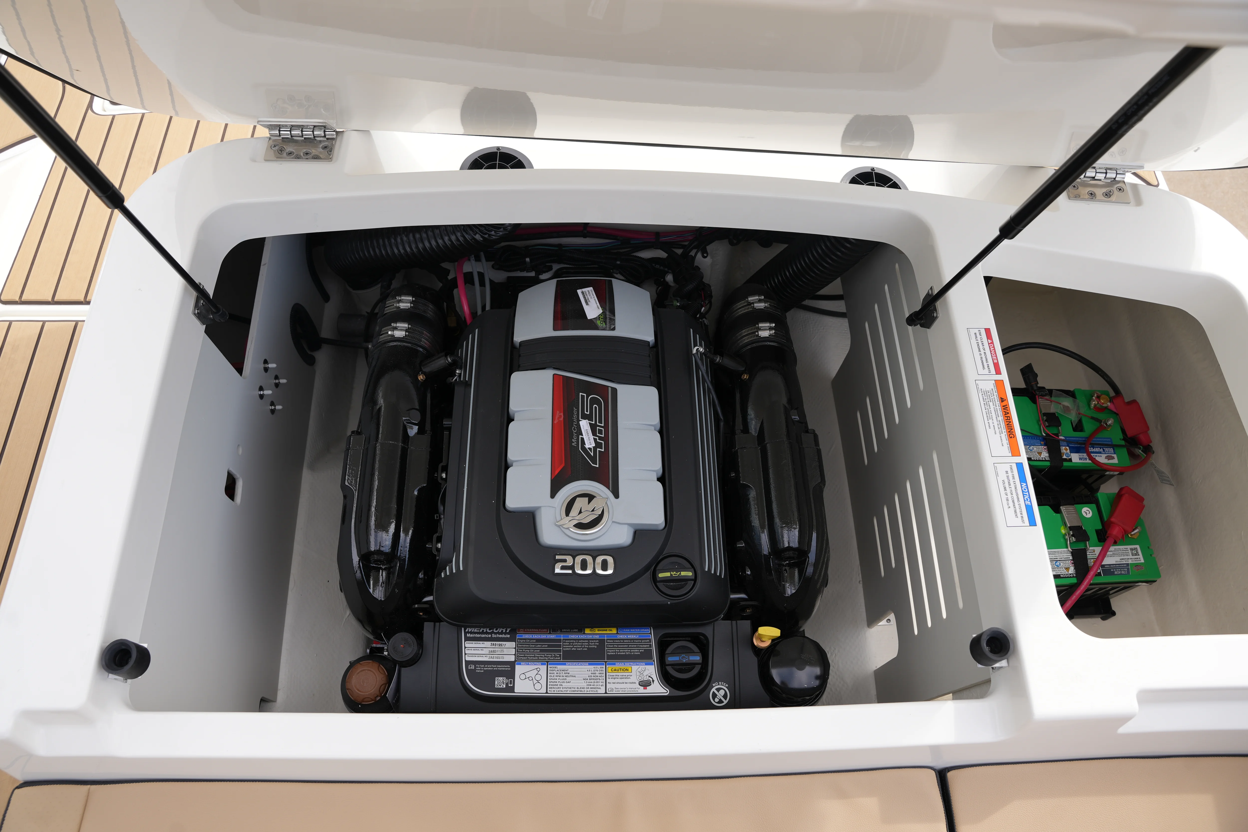 2026 Sea Ray SPX 210 Image Thumbnail #27