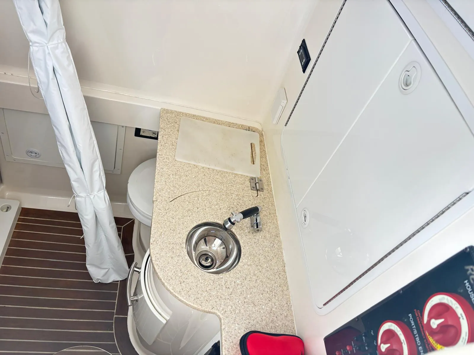 2015 Regulator 34 CC Image Thumbnail #21