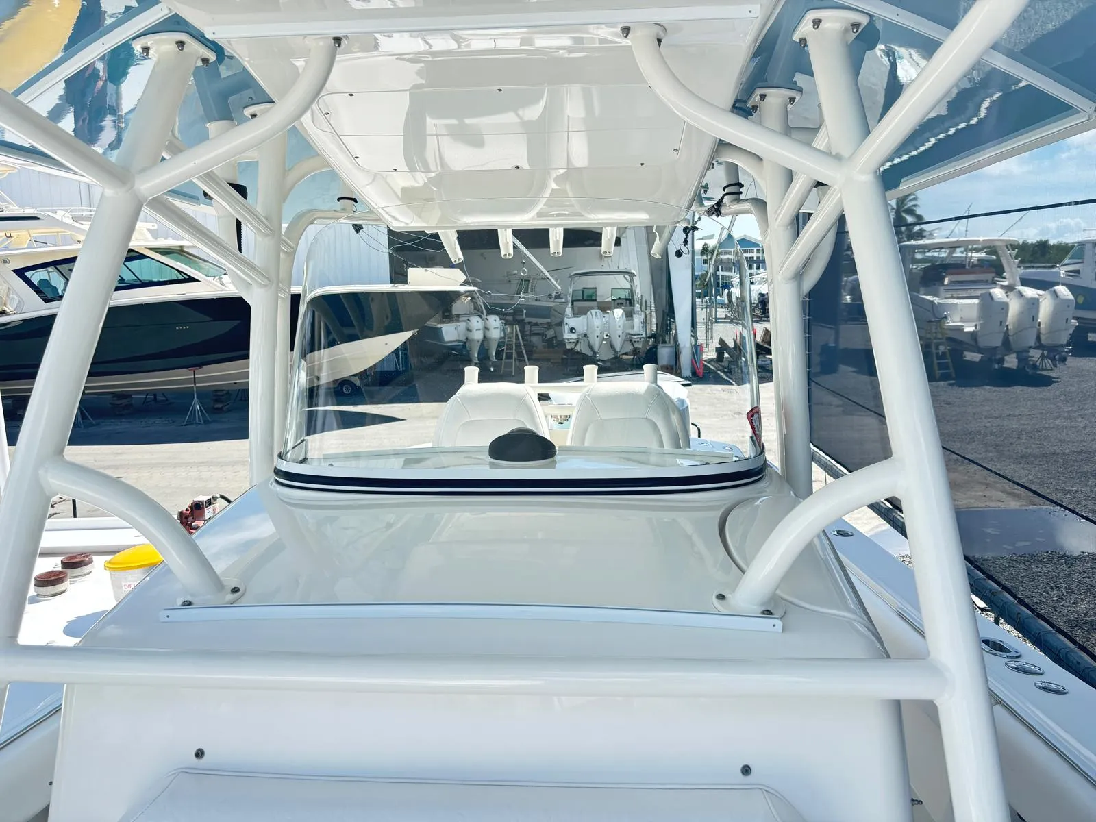 2015 Regulator 34 CC Image Thumbnail #15