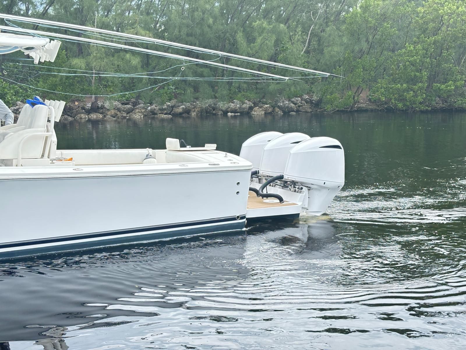 2015 Regulator 34 CC Image Thumbnail #6