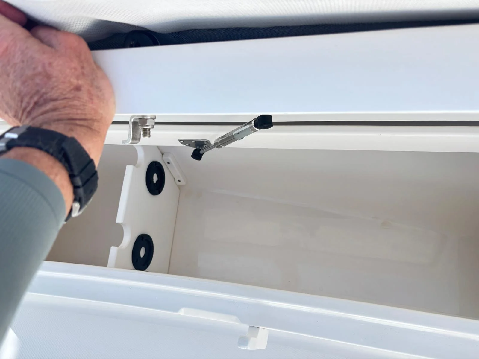 2015 Regulator 34 CC Image Thumbnail #13