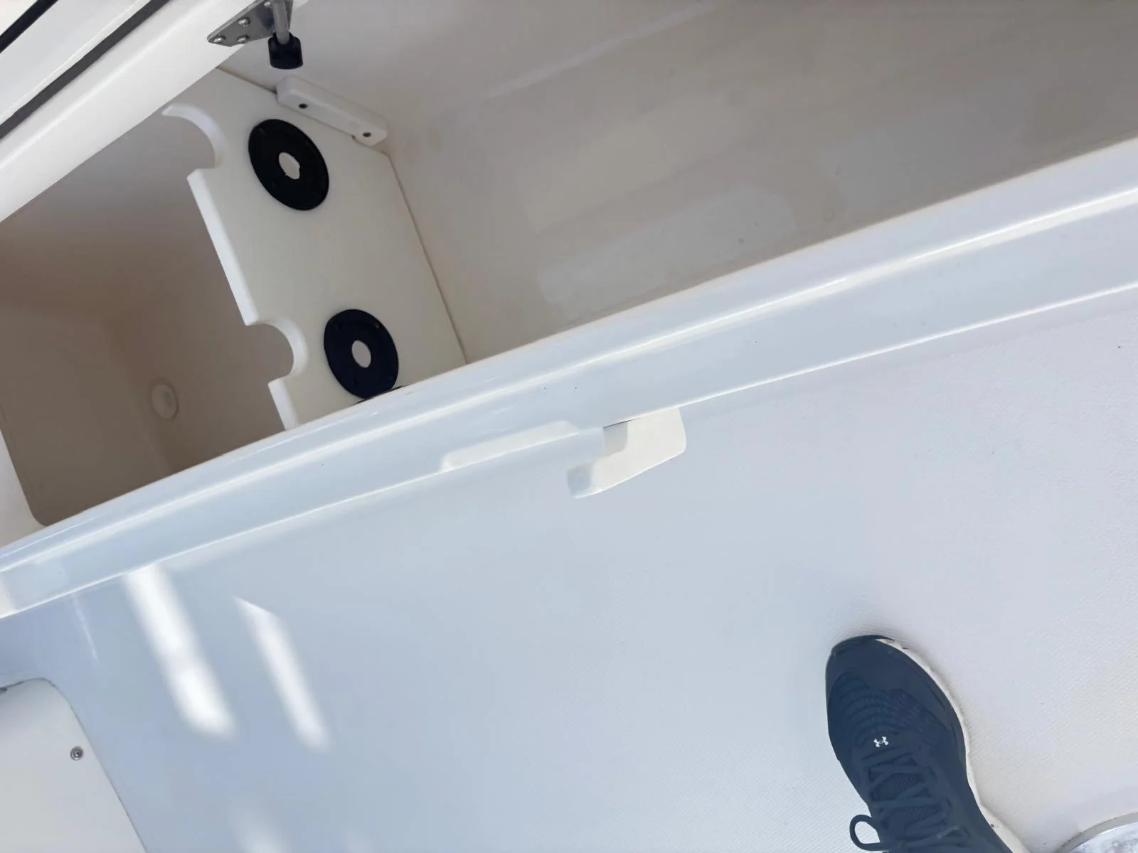 2015 Regulator 34 CC Image Thumbnail #12