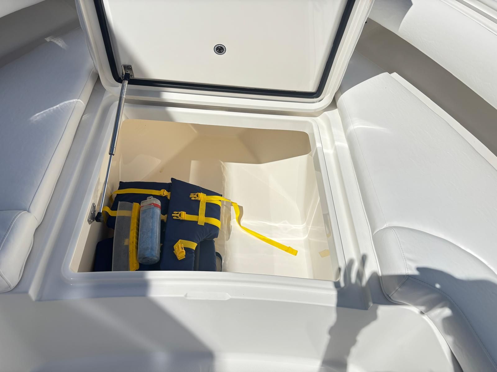 2015 Regulator 34 CC Image Thumbnail #11