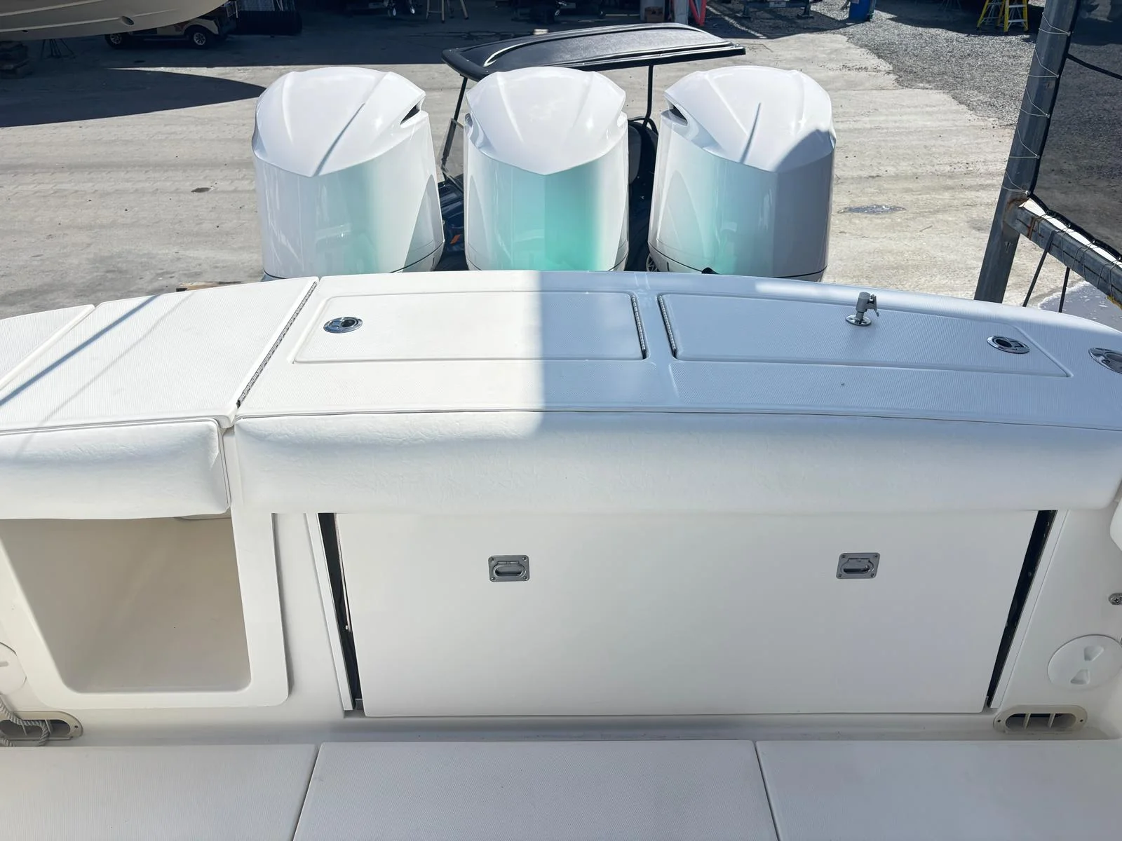 2015 Regulator 34 CC Image Thumbnail #30