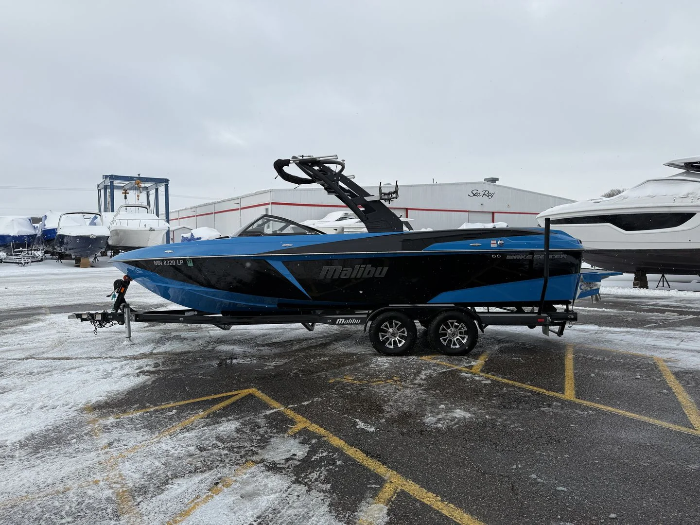 2017 Malibu WAKESETTER 25 LSV Image Thumbnail #3