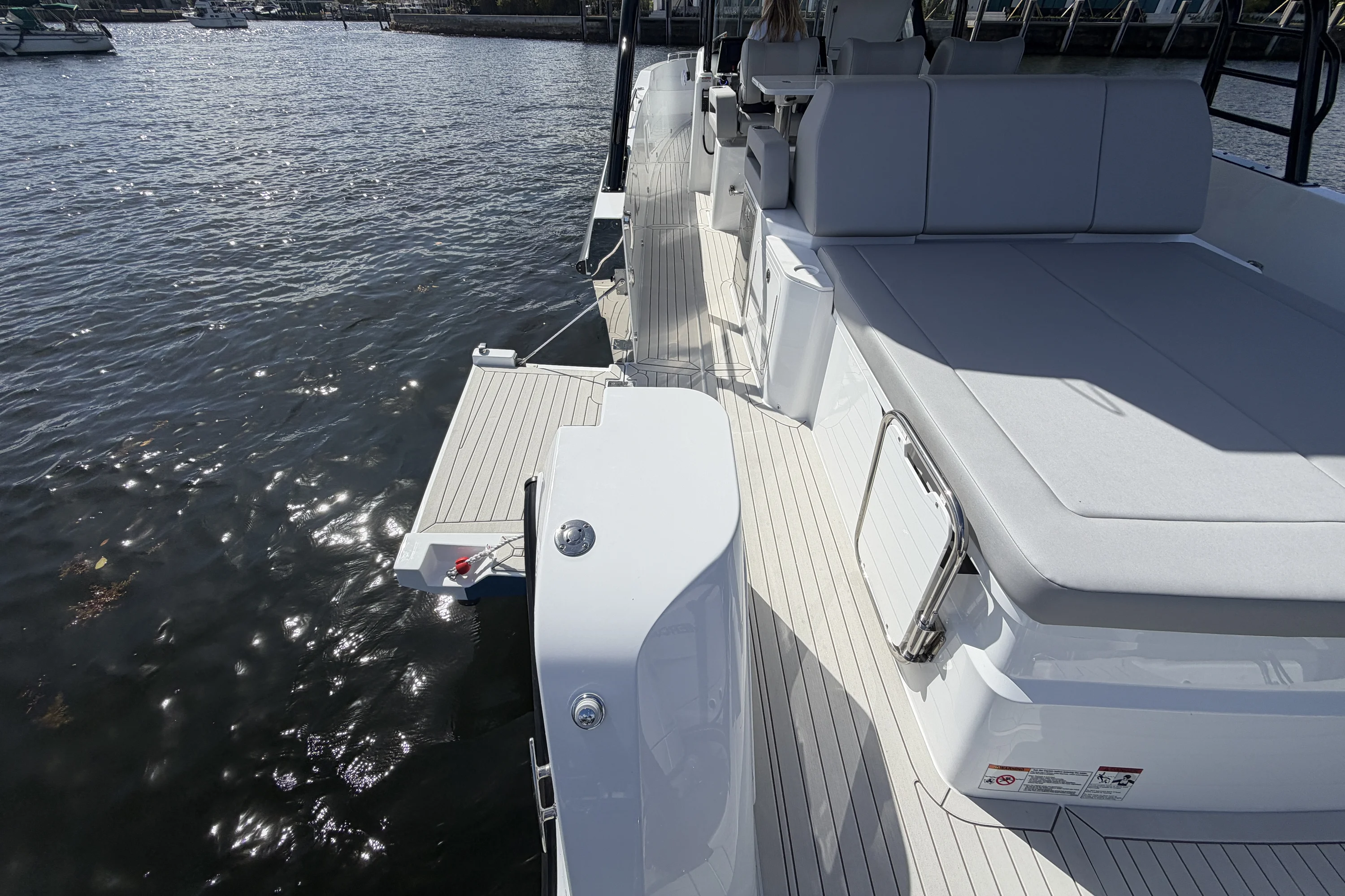 2026 Cruisers Yachts 38 VTR Image Thumbnail #25