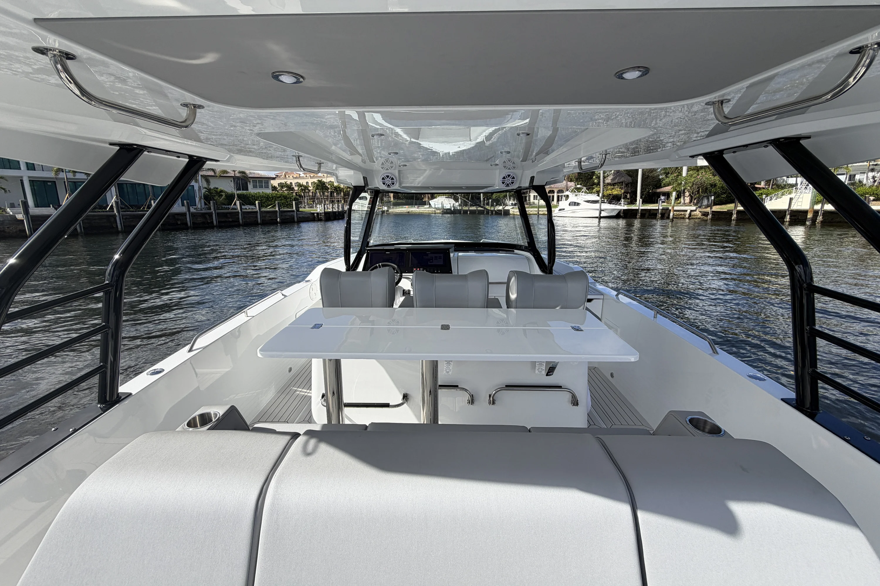 2026 Cruisers Yachts 38 VTR Image Thumbnail #21