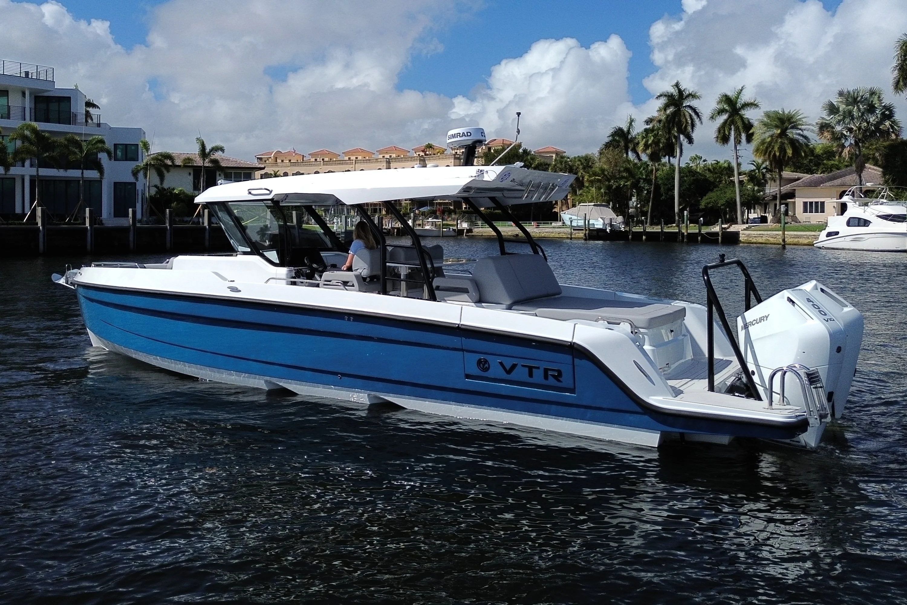 2026 Cruisers Yachts 38 VTR Image Thumbnail #6