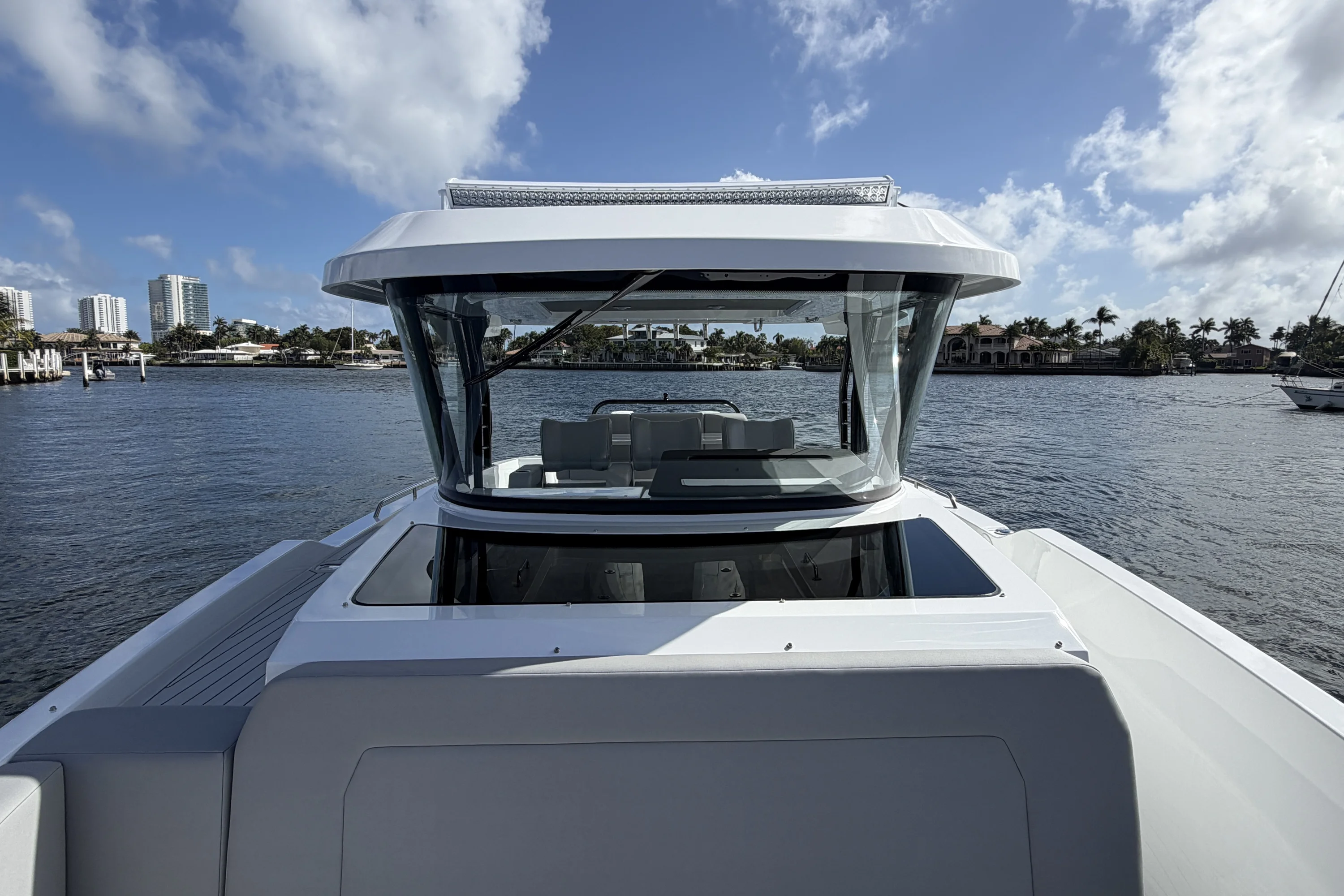 2026 Cruisers Yachts 38 VTR Image Thumbnail #40