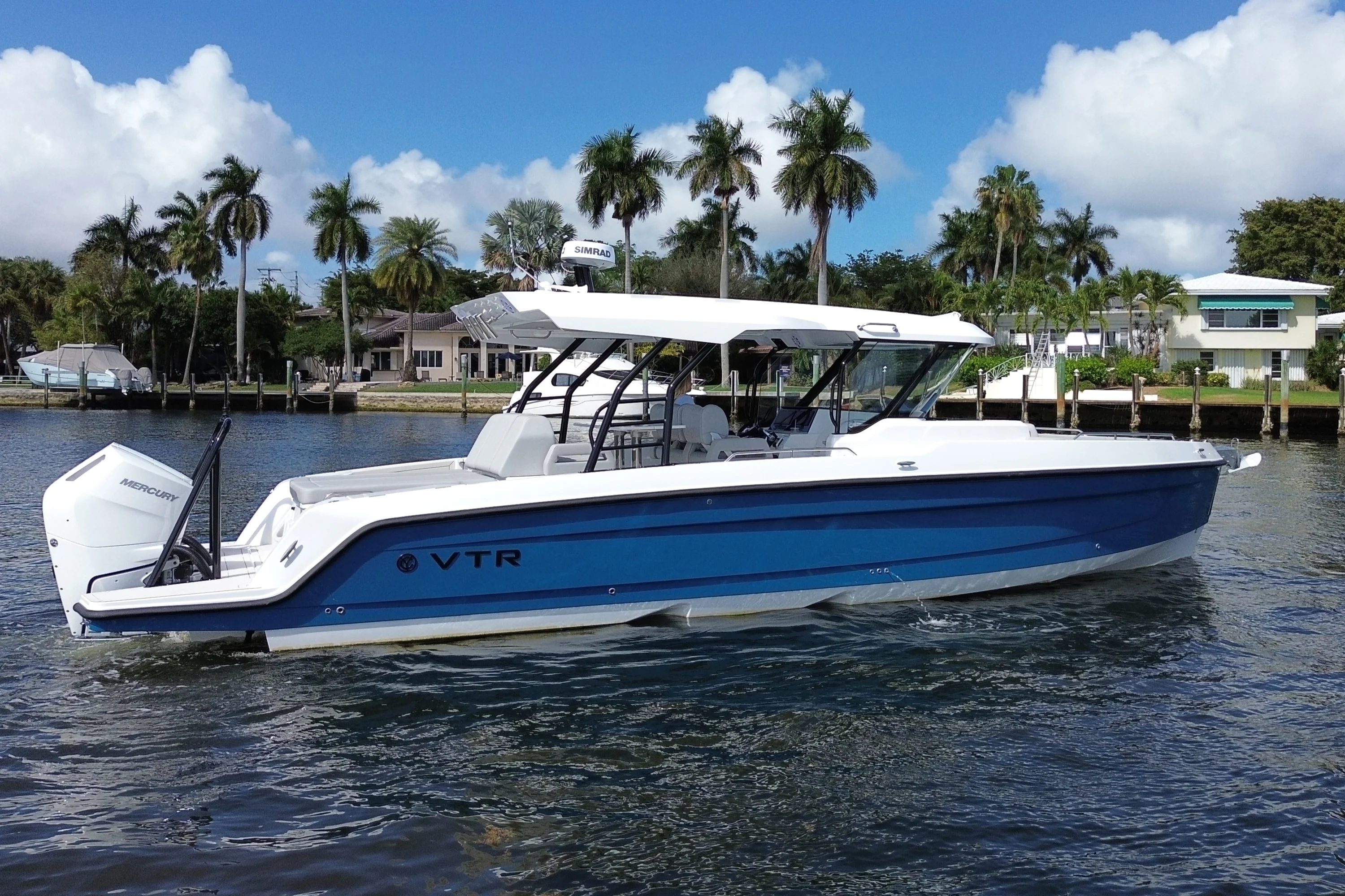 2026 Cruisers Yachts 38 VTR Image Thumbnail #14