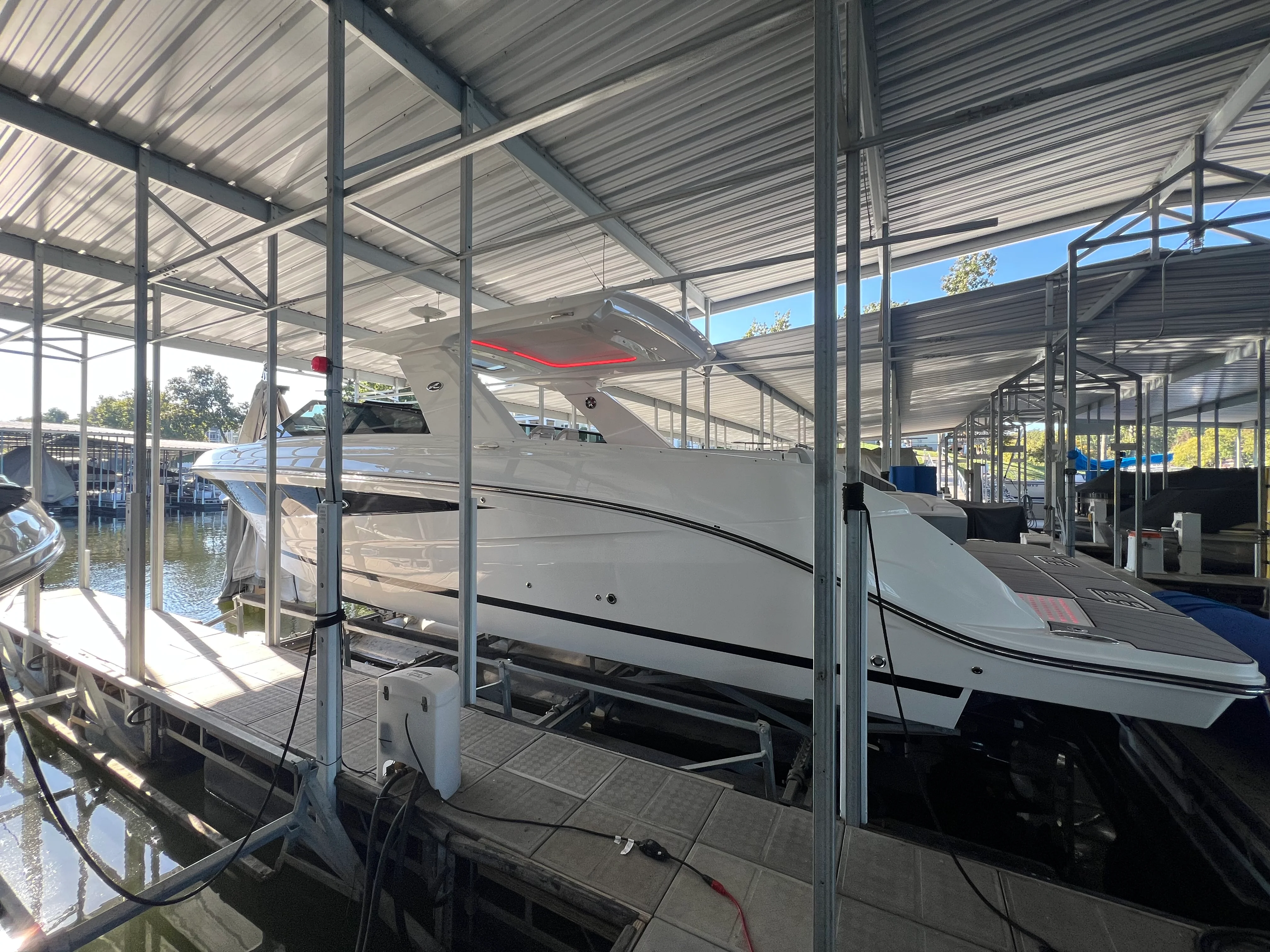 2022 Sea Ray 400 SLX Image Thumbnail #0