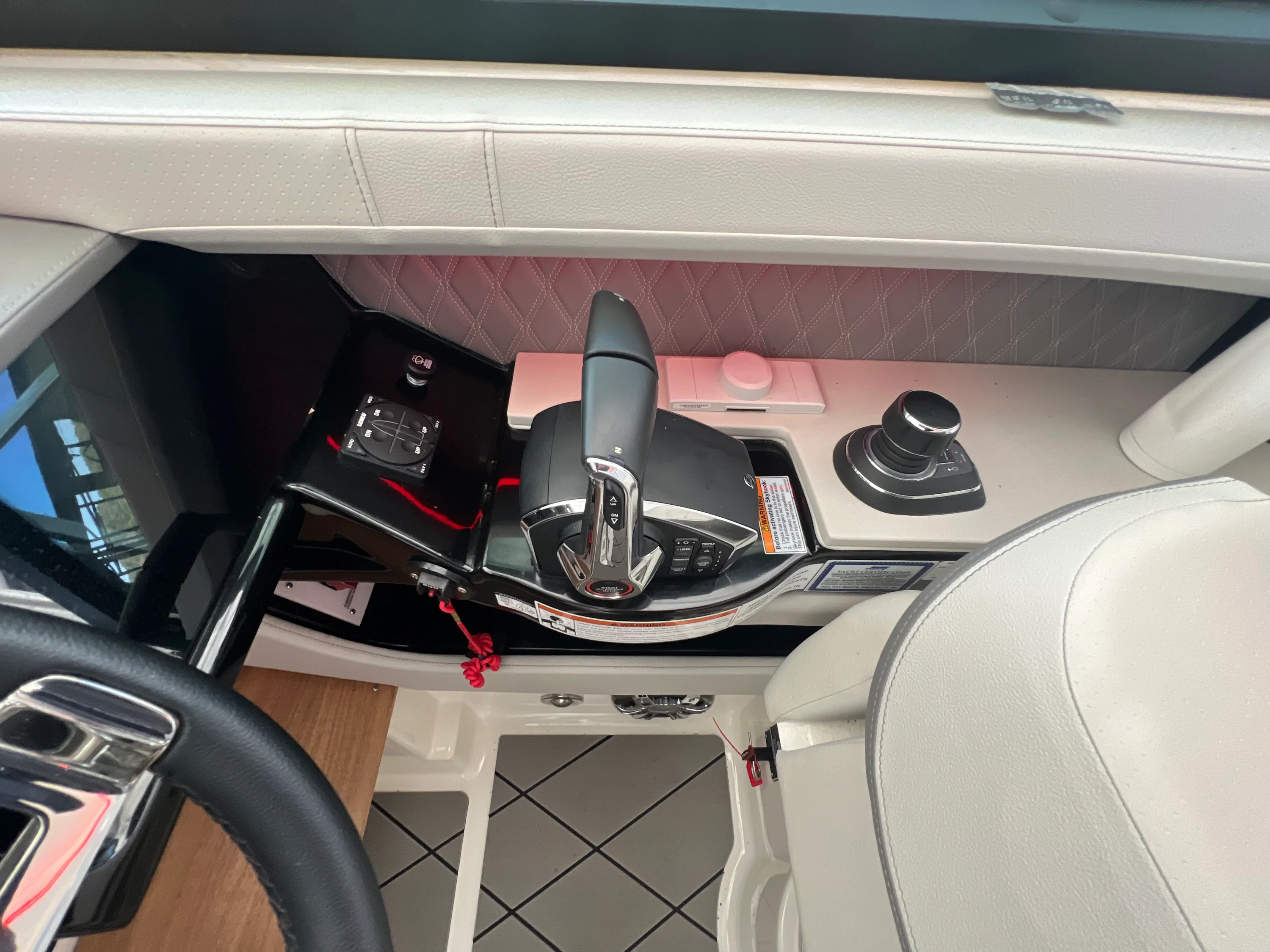 2022 Sea Ray 400 SLX Image Thumbnail #13