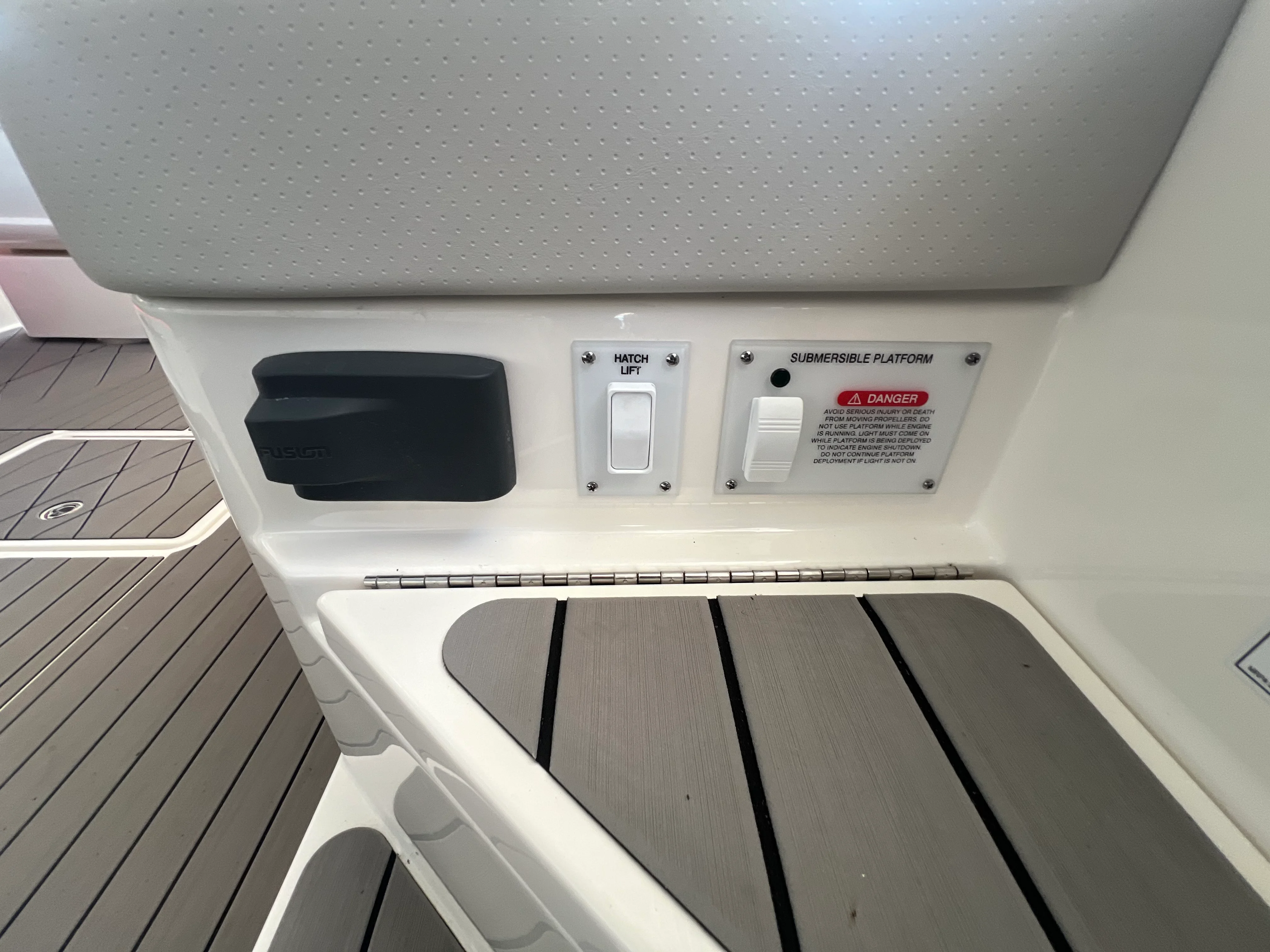 2022 Sea Ray 400 SLX Image Thumbnail #24