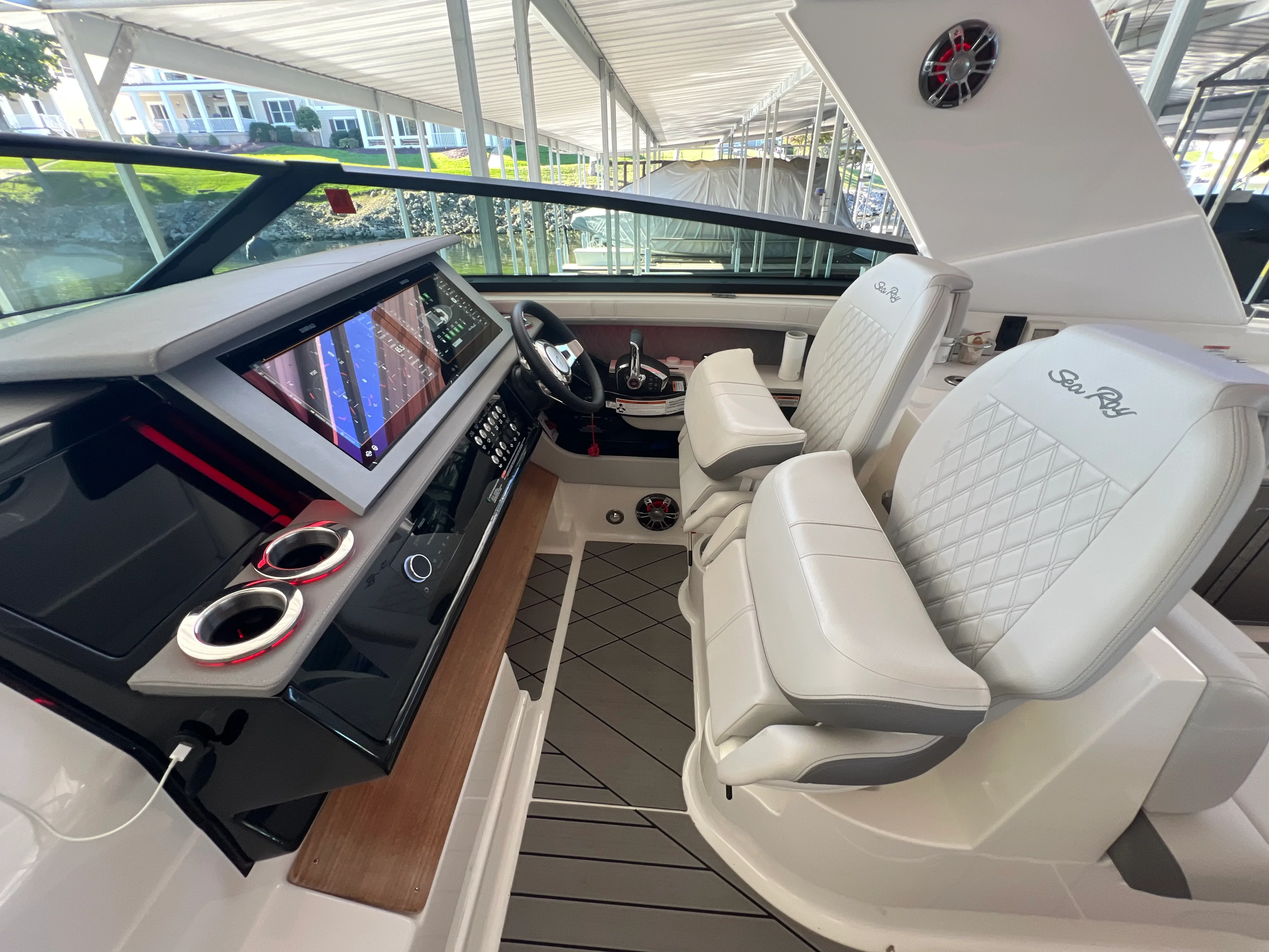 2022 Sea Ray 400 SLX Image Thumbnail #11