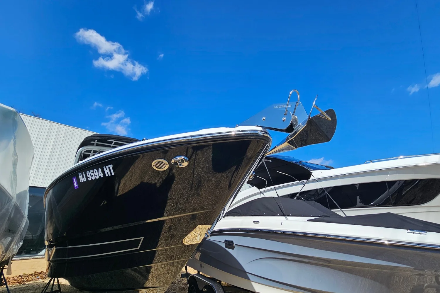 2024 Monterey 305 SS Image Thumbnail #3