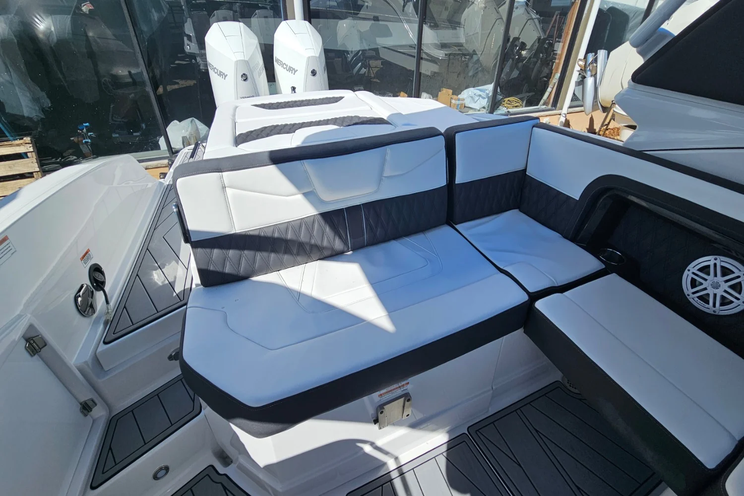 2024 Monterey 305 SS Image Thumbnail #21