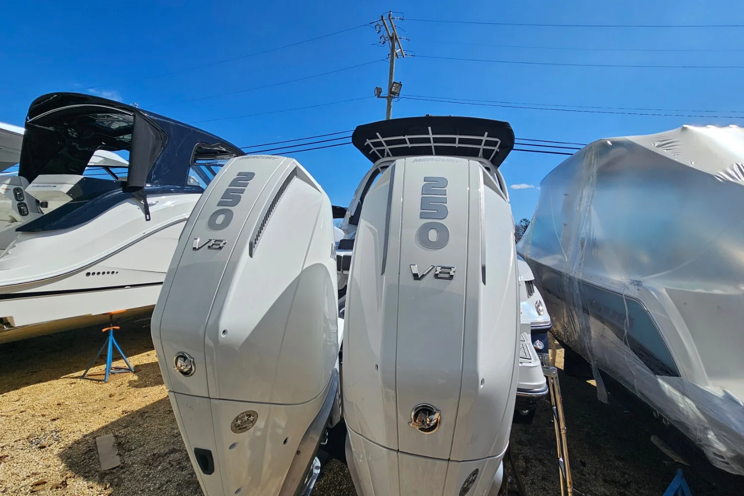 2024 Monterey 305 SS Image Thumbnail #13