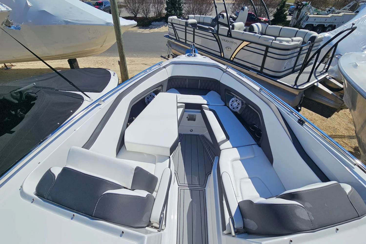 2024 Monterey 305 SS Image Thumbnail #35