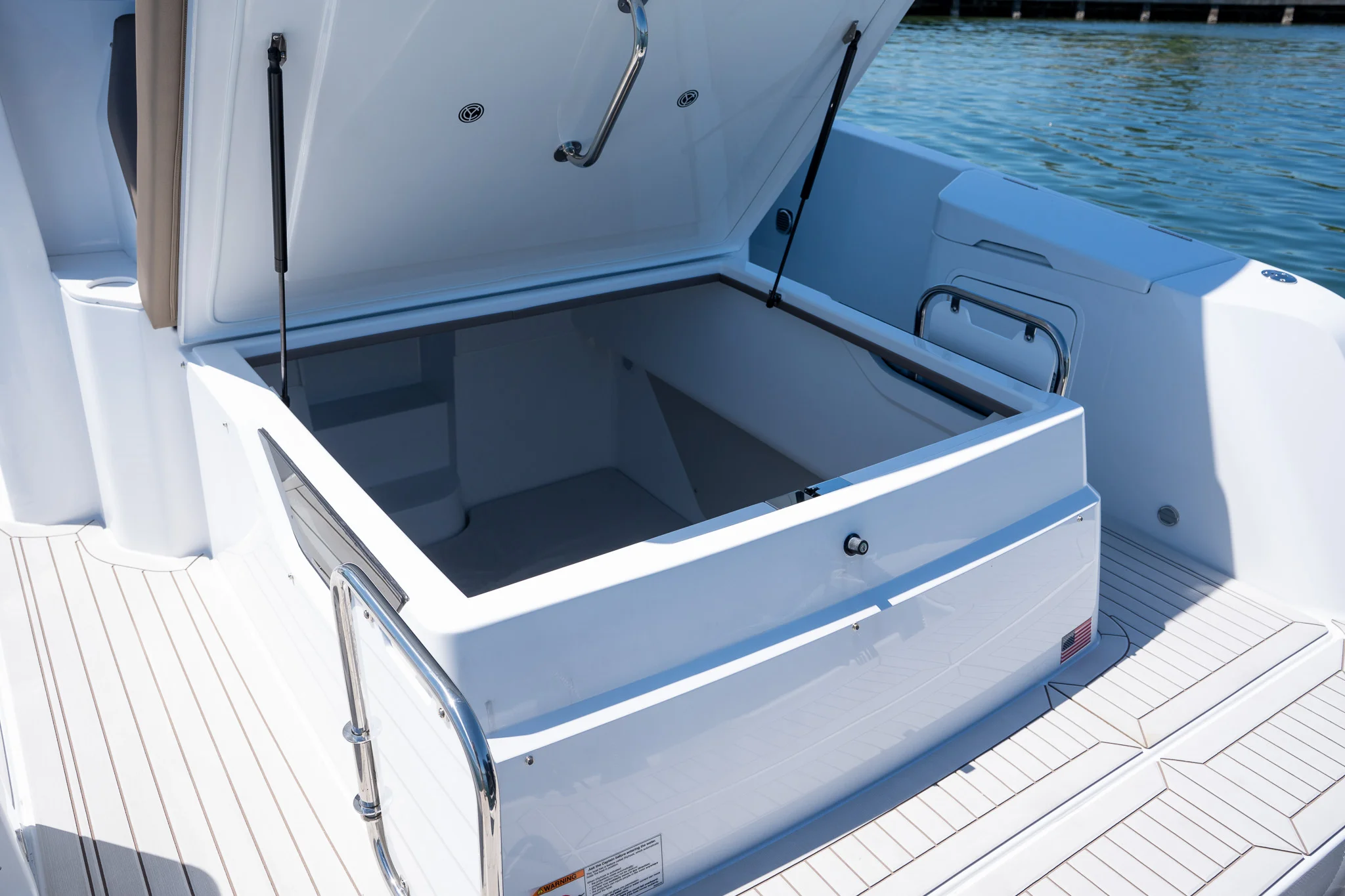 2026 Cruisers Yachts 38 VTR EC Image Thumbnail #20