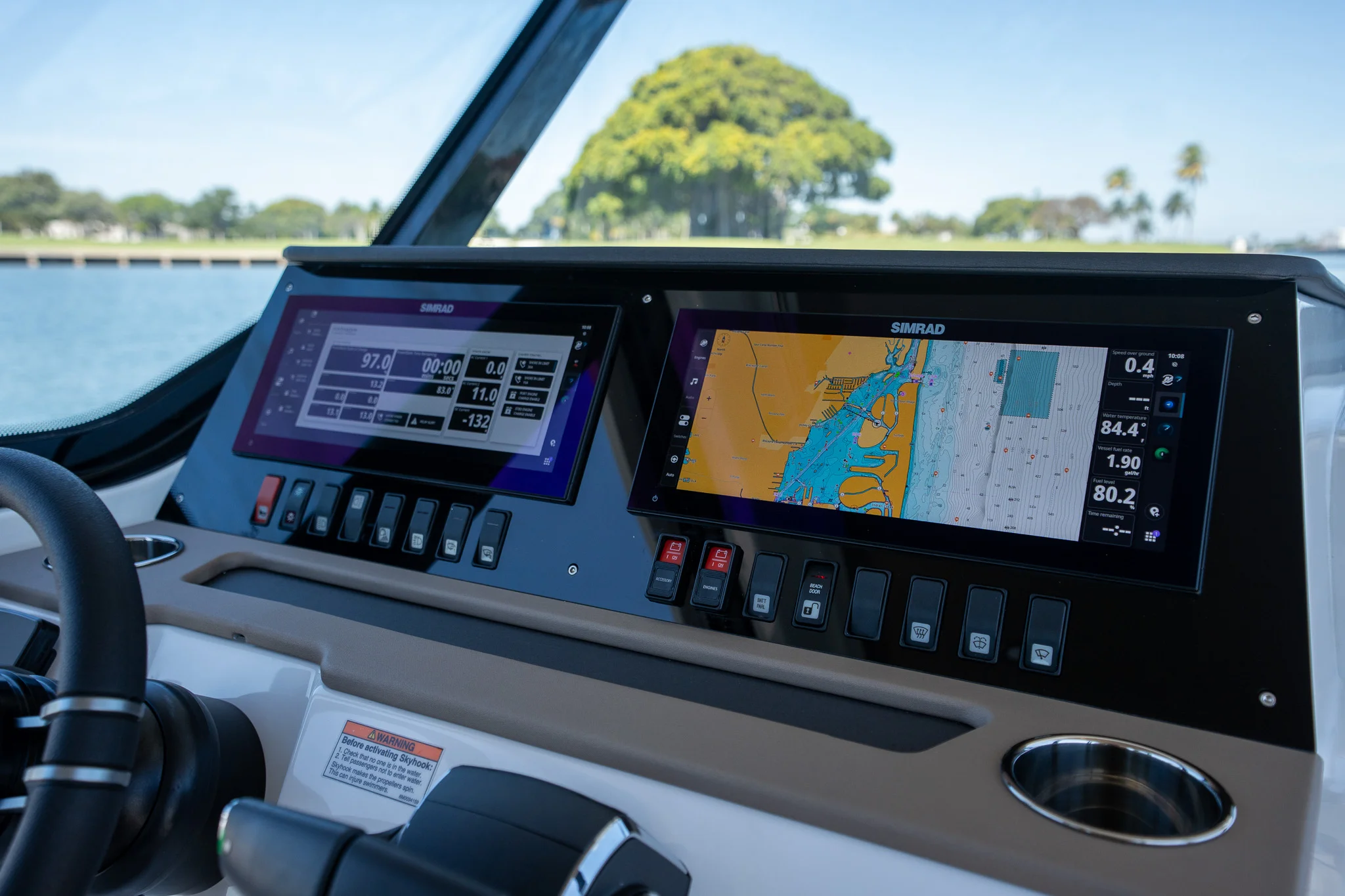 2026 Cruisers Yachts 38 VTR EC Image Thumbnail #16