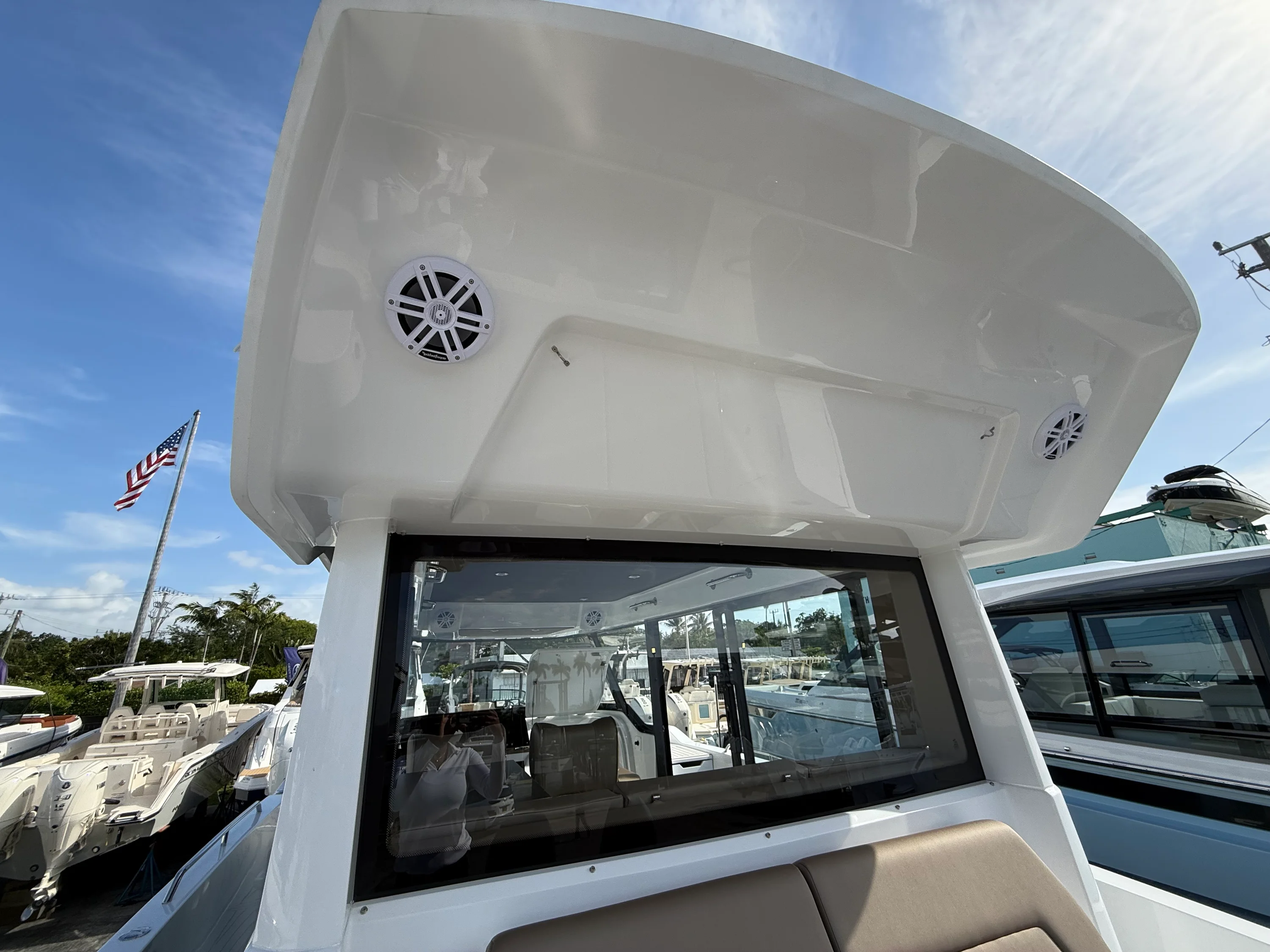 2026 Cruisers Yachts 38 VTR EC Image Thumbnail #13