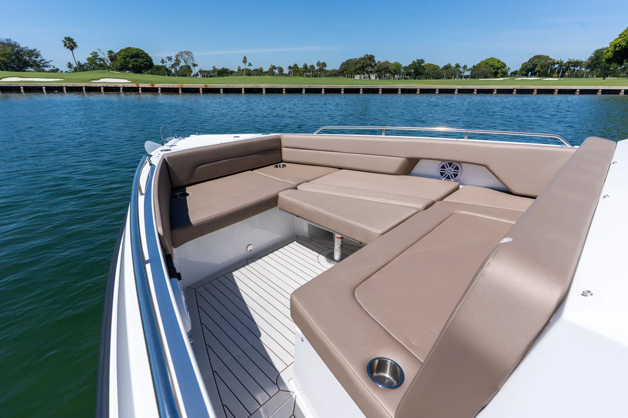 2026 Cruisers Yachts 38 VTR EC Image Thumbnail #25
