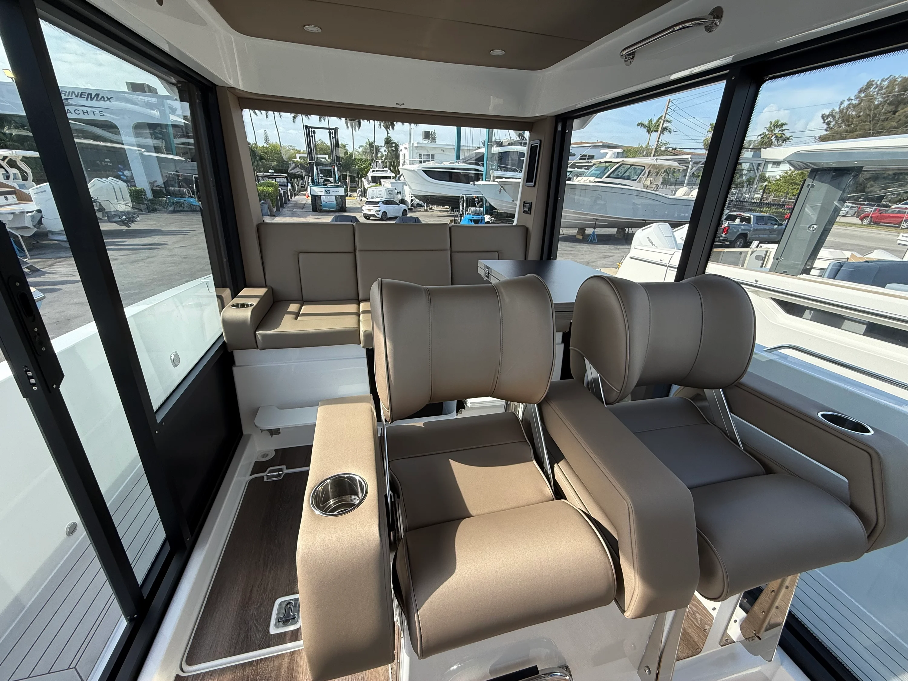 2026 Cruisers Yachts 38 VTR EC Image Thumbnail #22