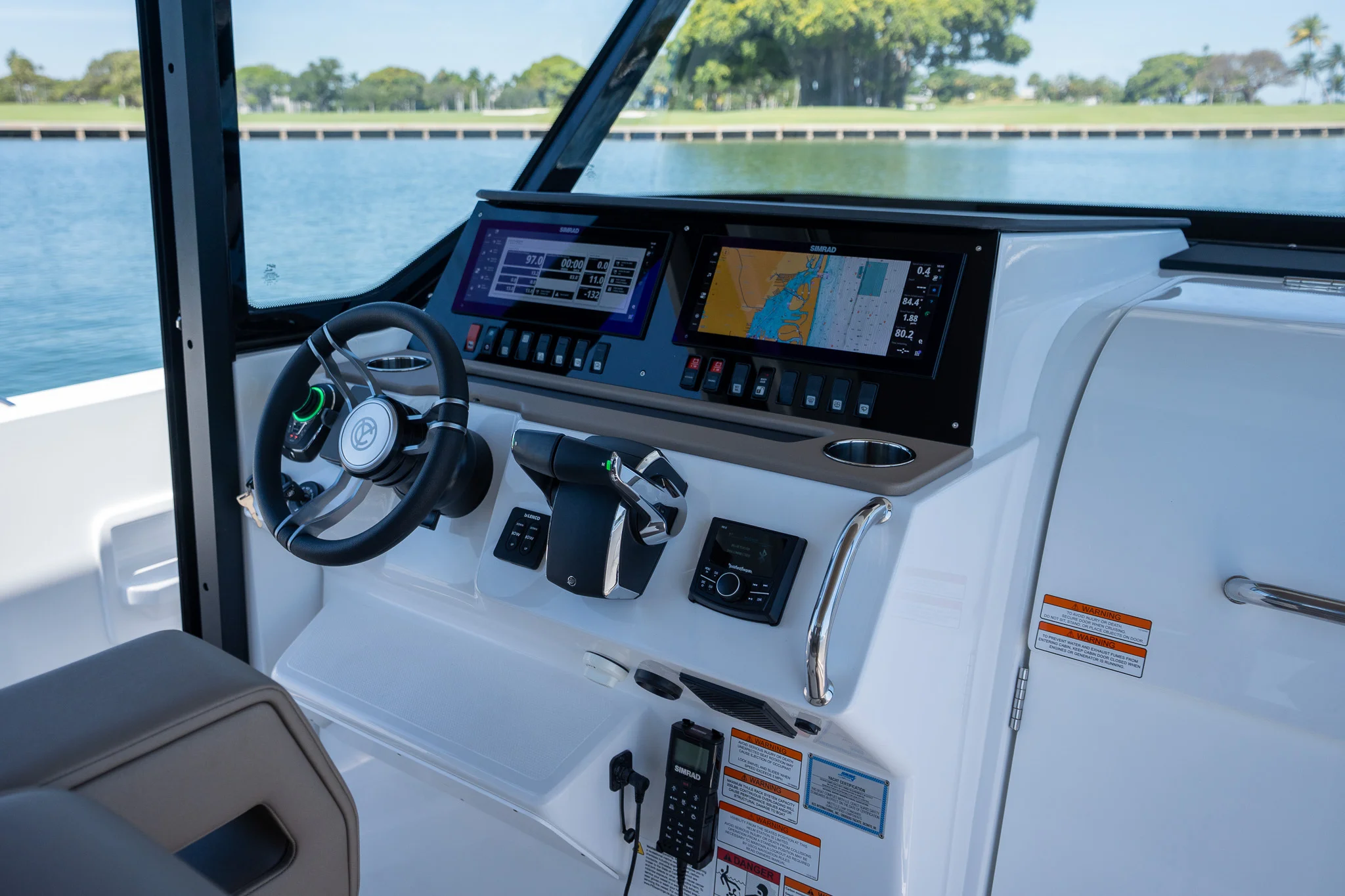 2026 Cruisers Yachts 38 VTR EC Image Thumbnail #15