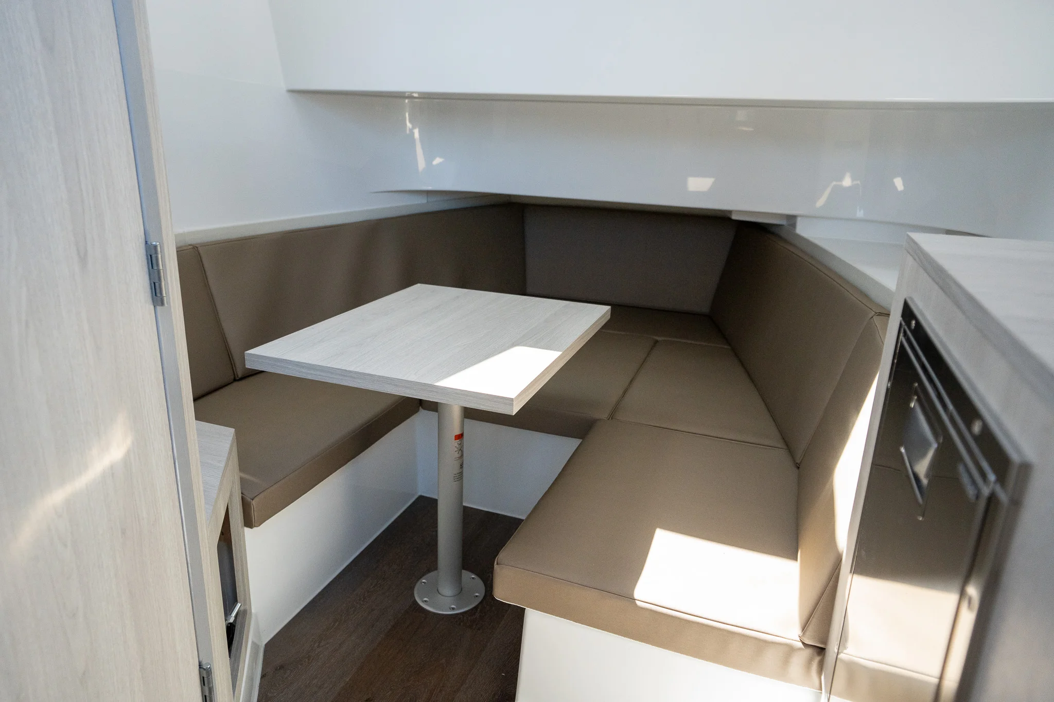 2026 Cruisers Yachts 38 VTR EC Image Thumbnail #33