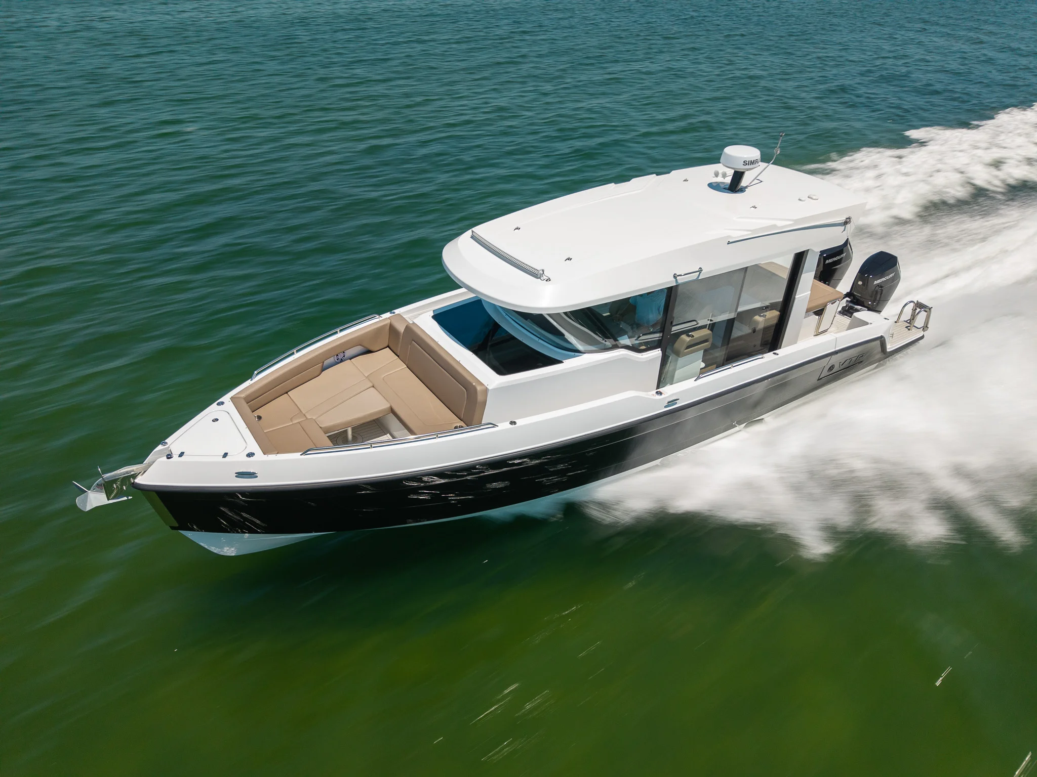 2026 Cruisers Yachts 38 VTR EC Image Thumbnail #4