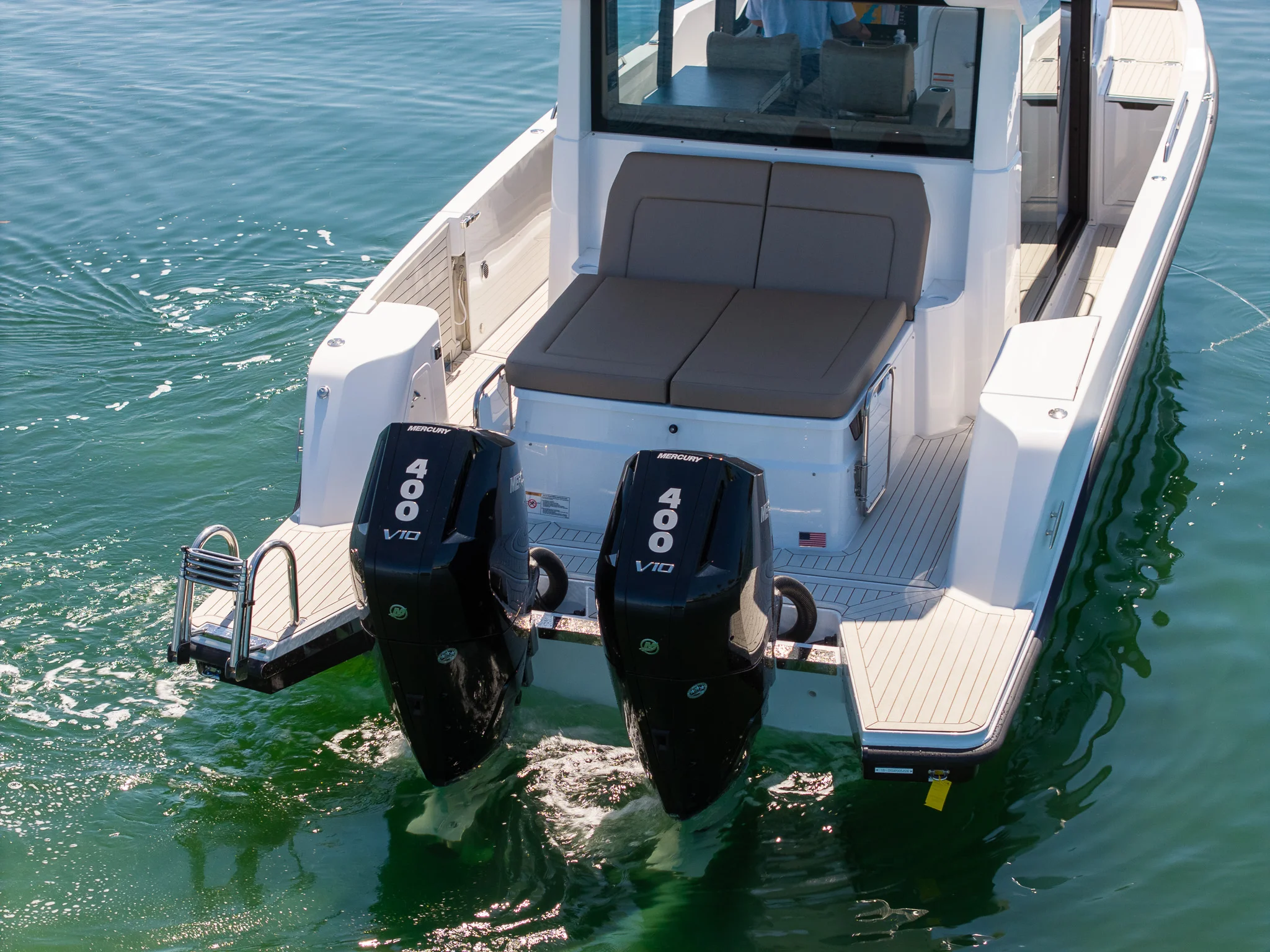2026 Cruisers Yachts 38 VTR EC Image Thumbnail #13