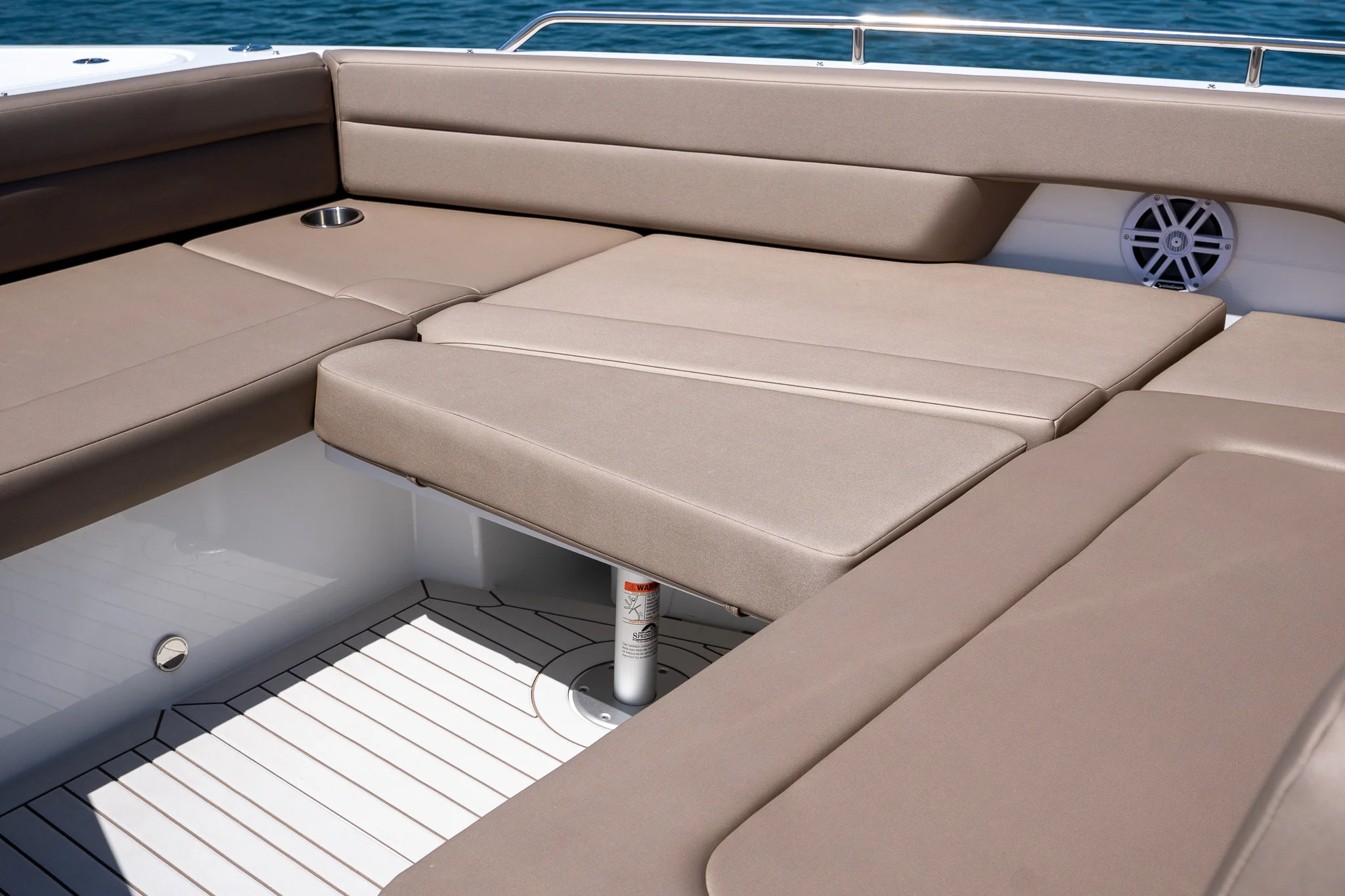 2026 Cruisers Yachts 38 VTR EC Image Thumbnail #26