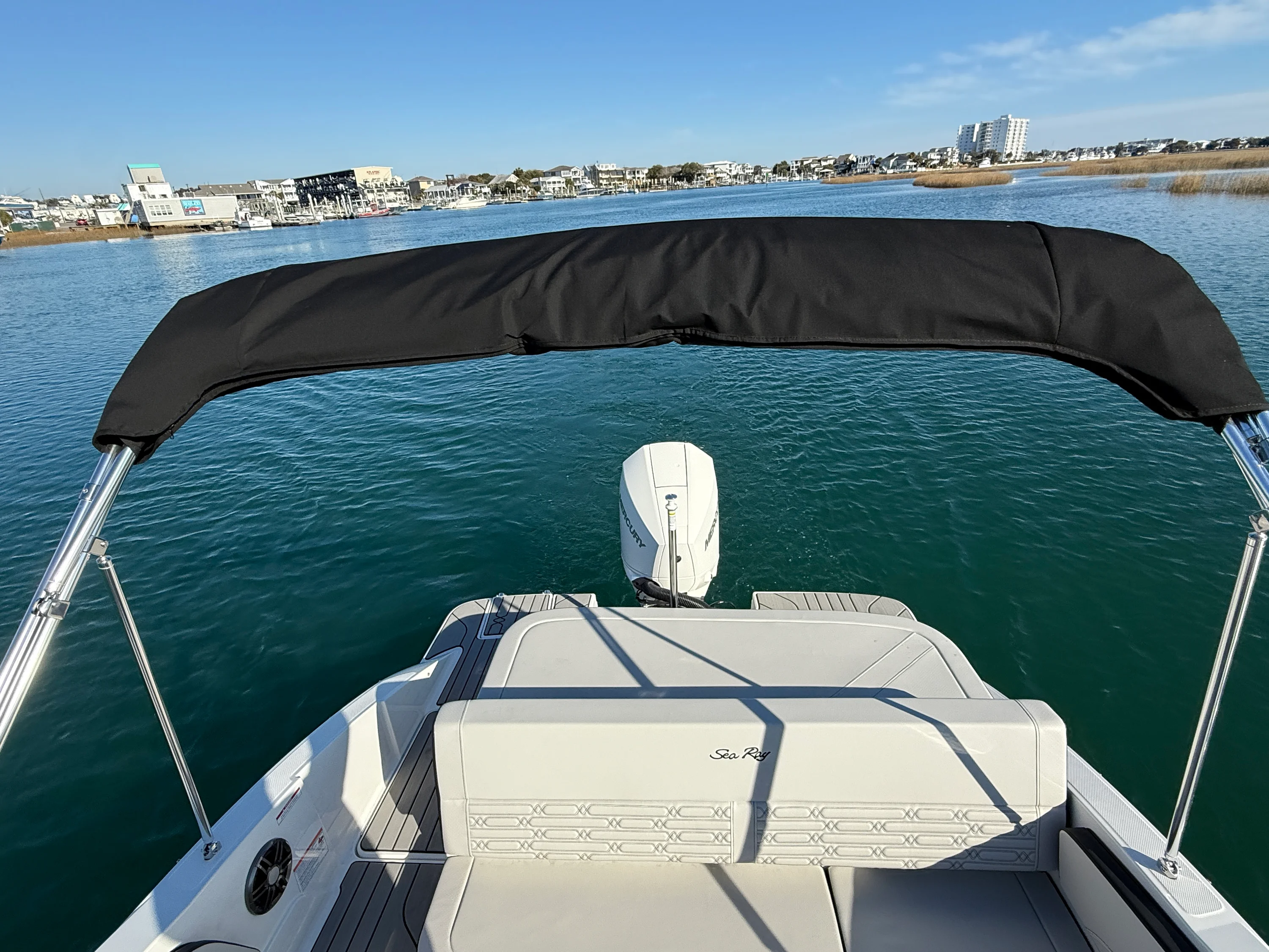 2026 Sea Ray SPX 210 Outboard Image Thumbnail #8