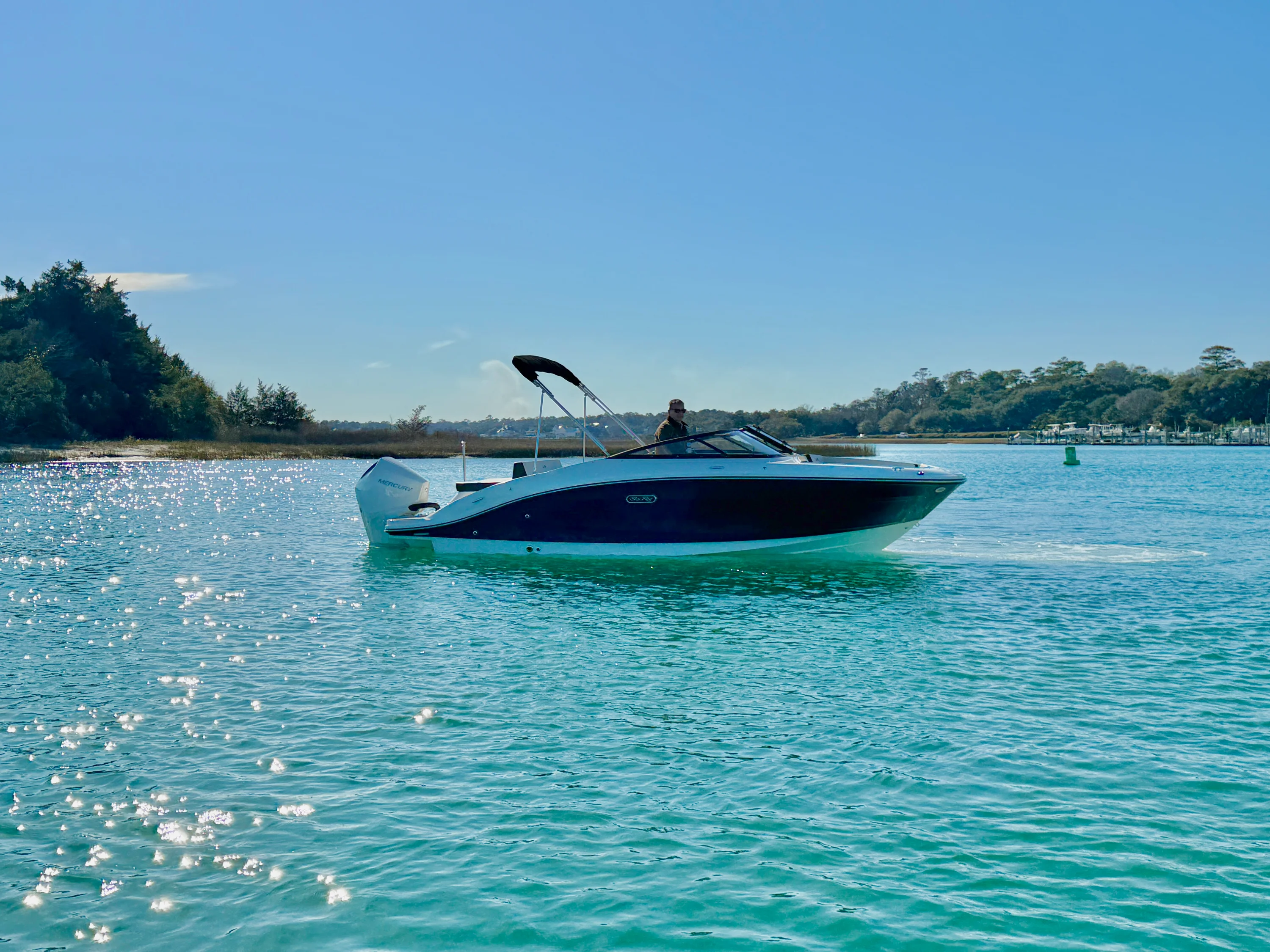 2026 Sea Ray SPX 210 Outboard Image Thumbnail #4