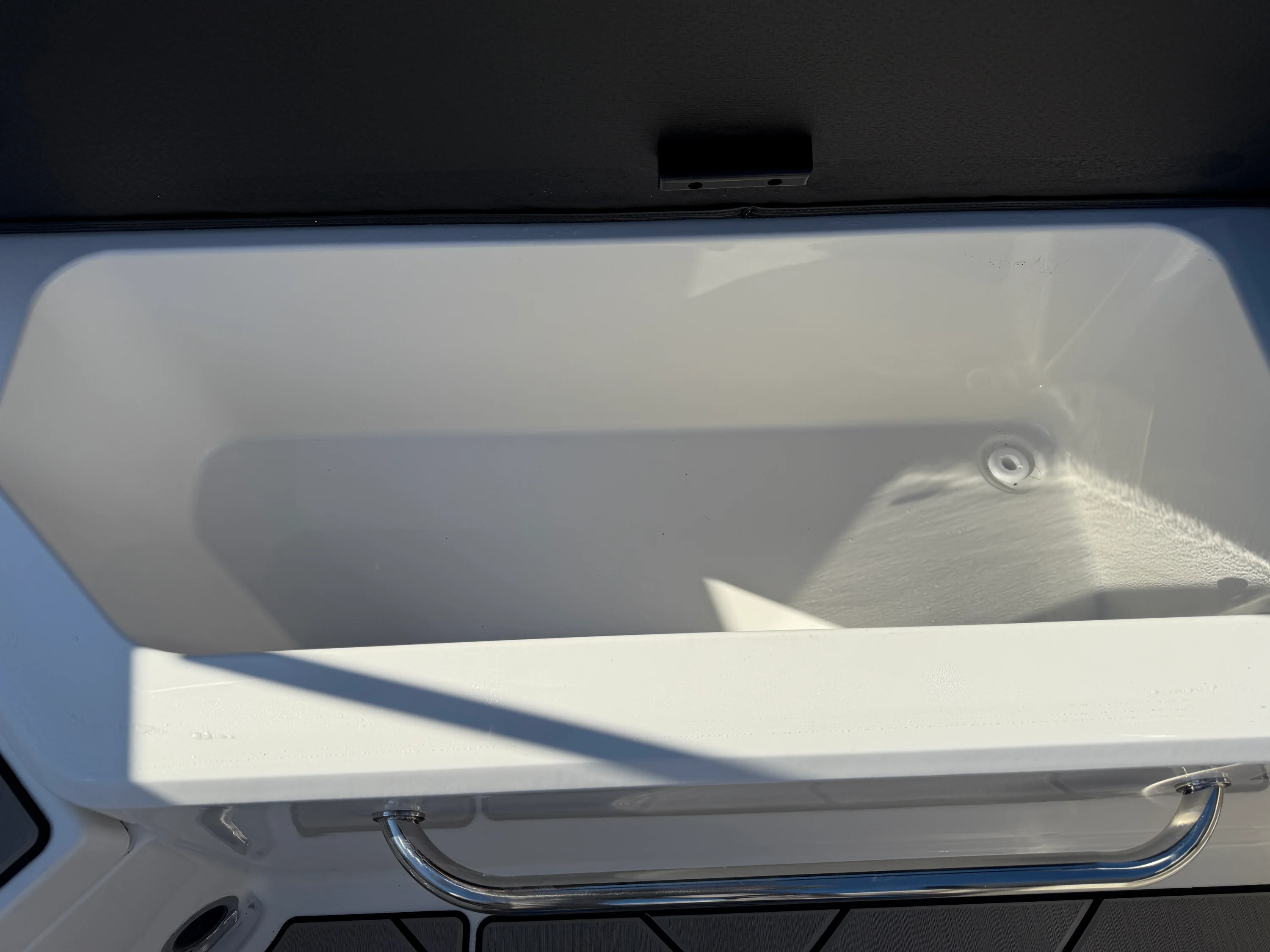 2026 Sea Ray SPX 210 Outboard Image Thumbnail #16