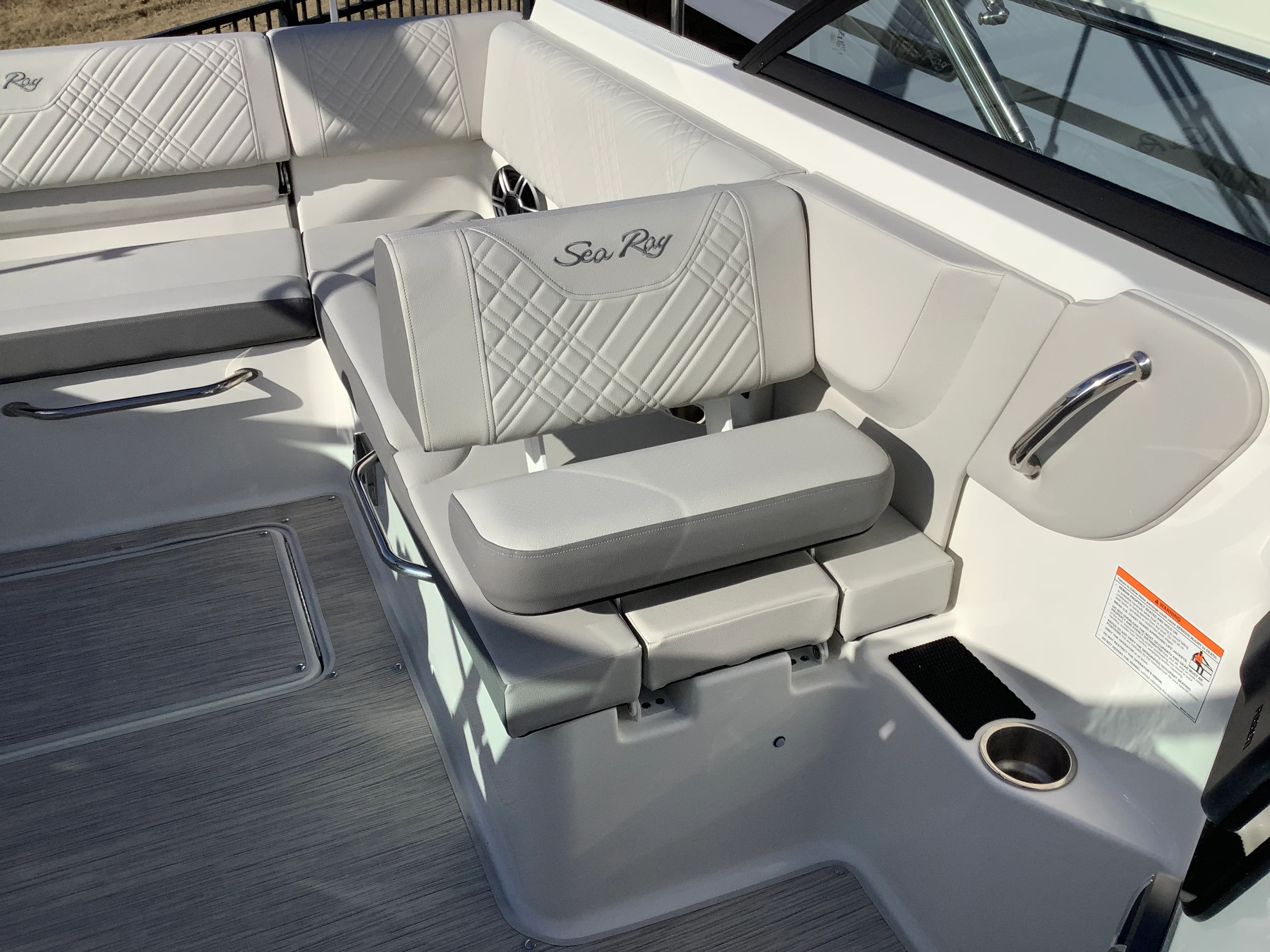 2026 Sea Ray SDX 230 Image Thumbnail #14