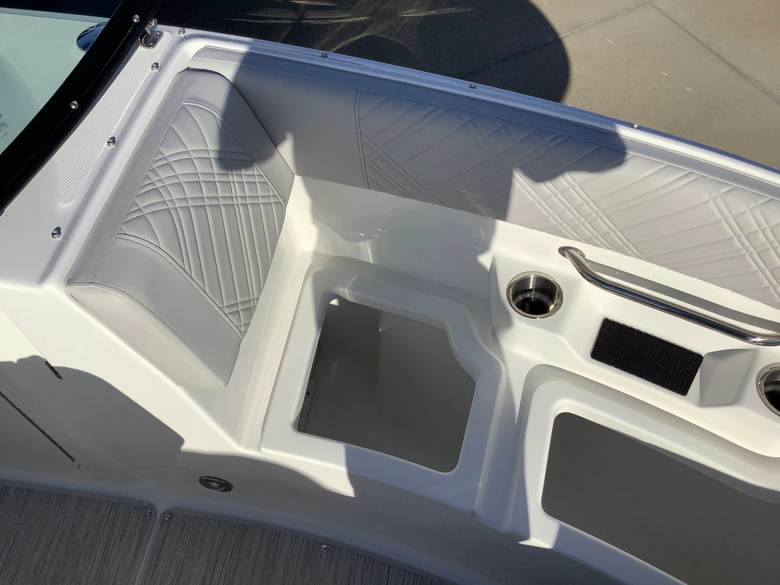 2026 Sea Ray SDX 230 Image Thumbnail #30