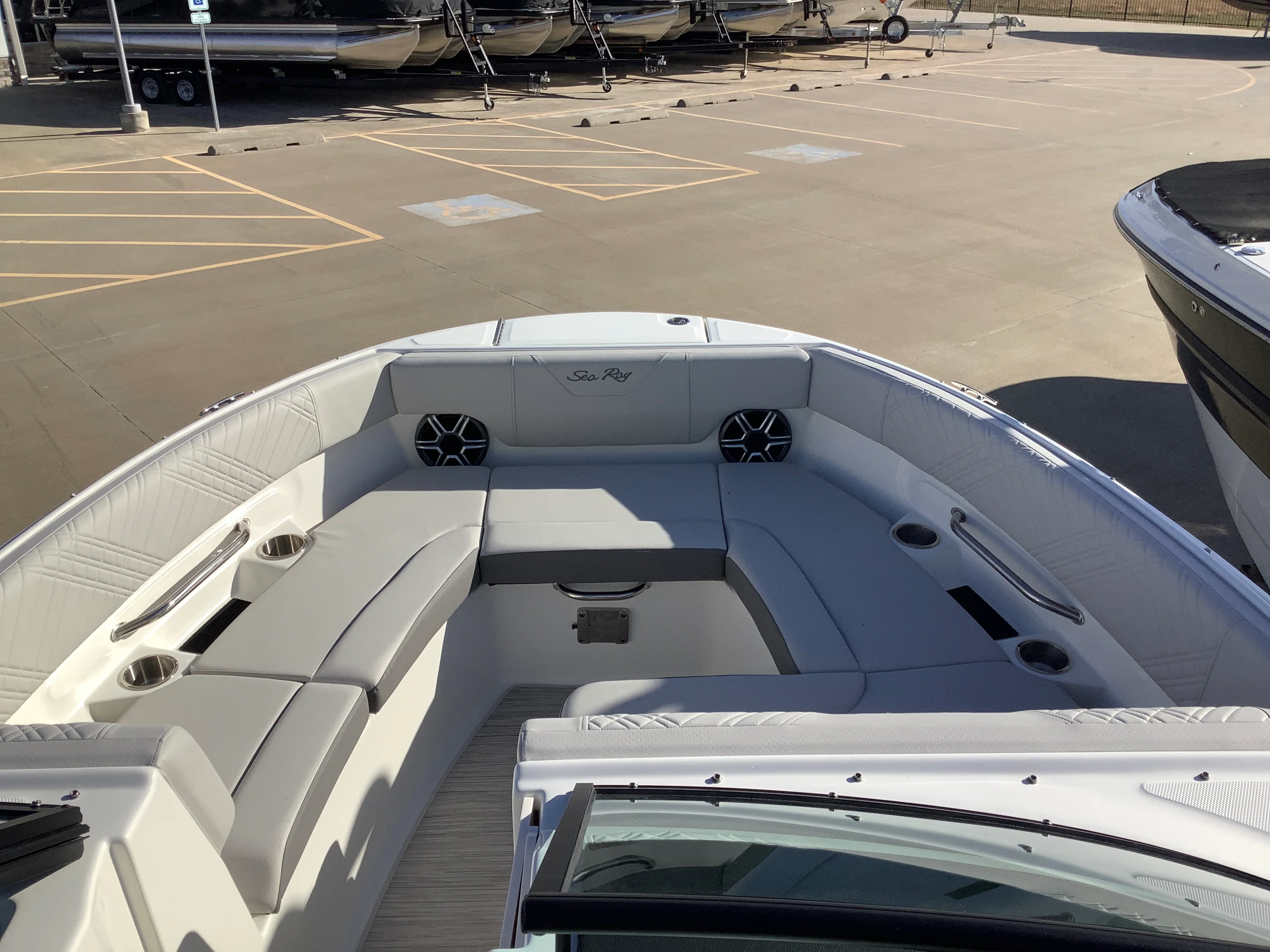 2026 Sea Ray SDX 230 Image Thumbnail #26