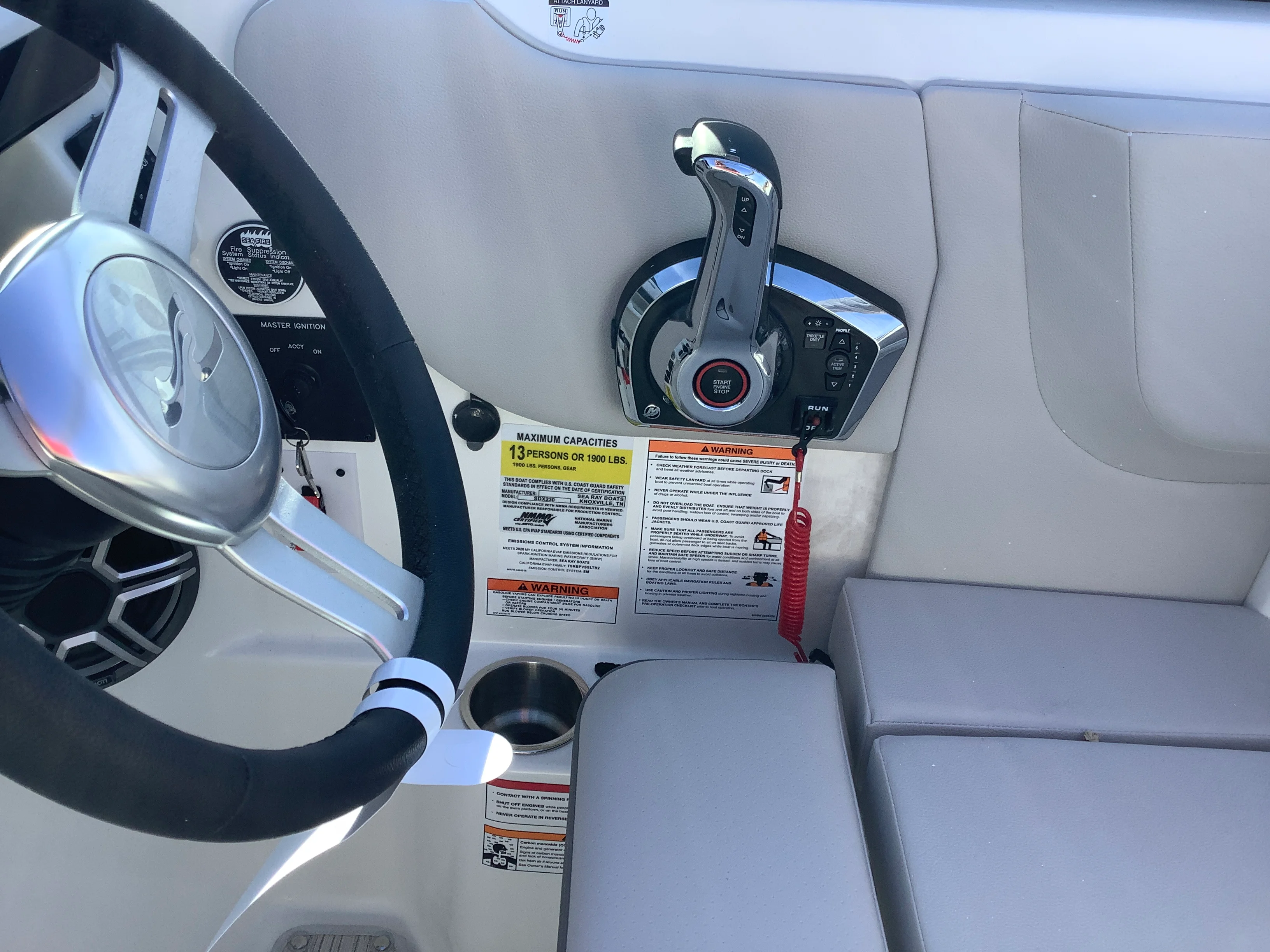 2026 Sea Ray SDX 230 Image Thumbnail #19