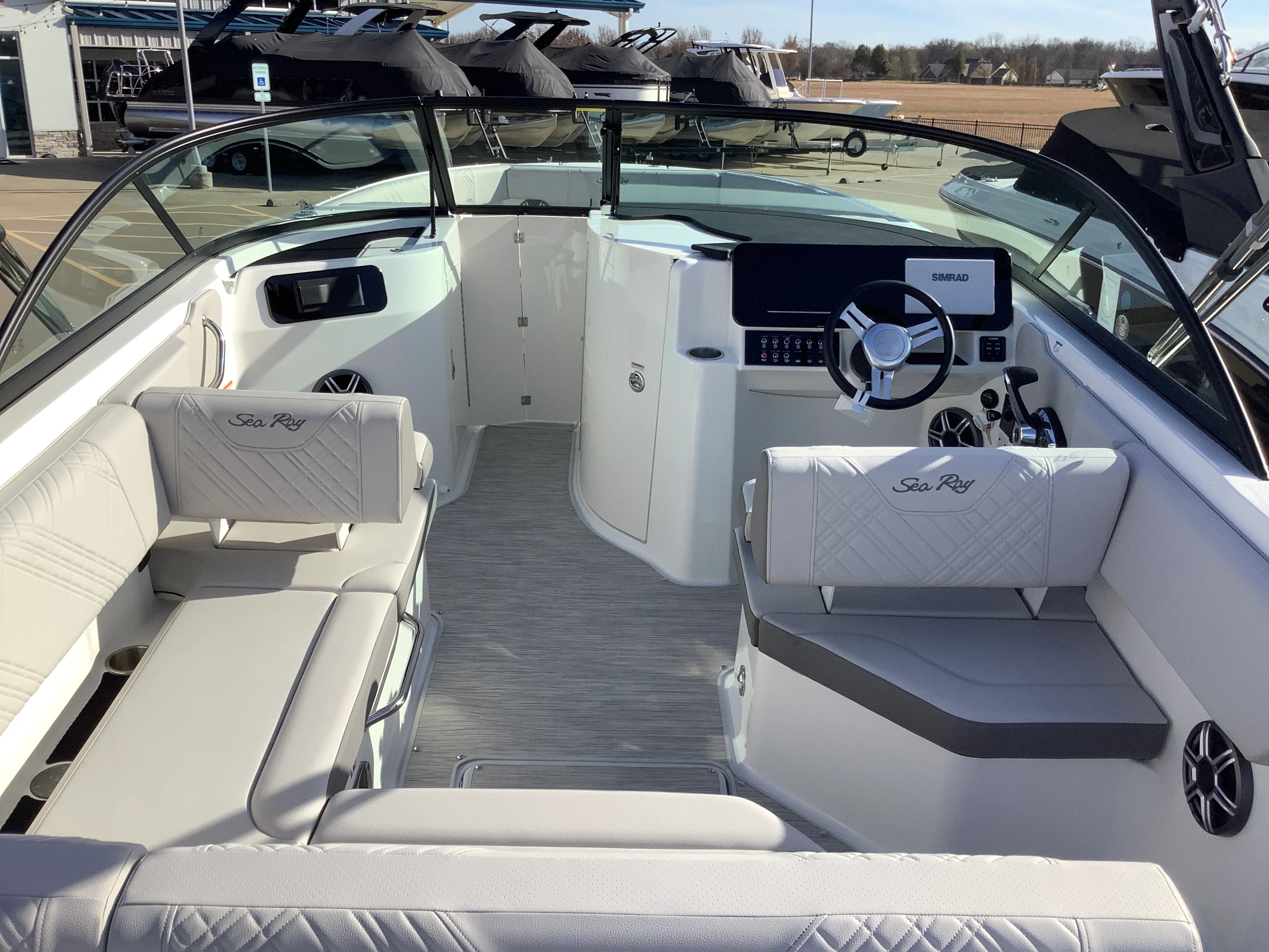 2026 Sea Ray SDX 230 Image Thumbnail #7