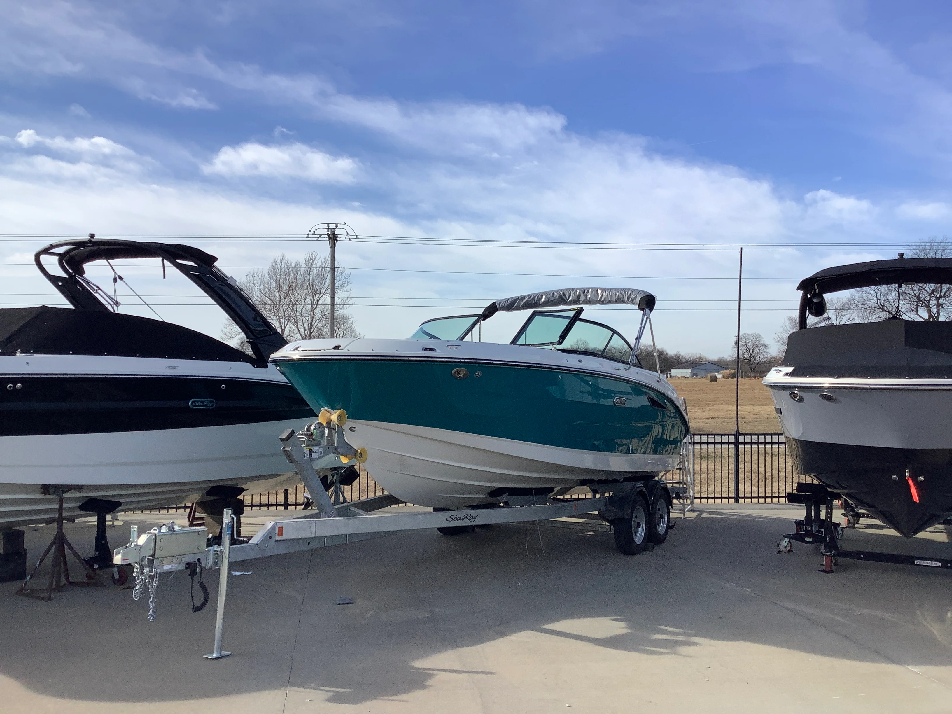 2026 Sea Ray SDX 230 Image Thumbnail #0